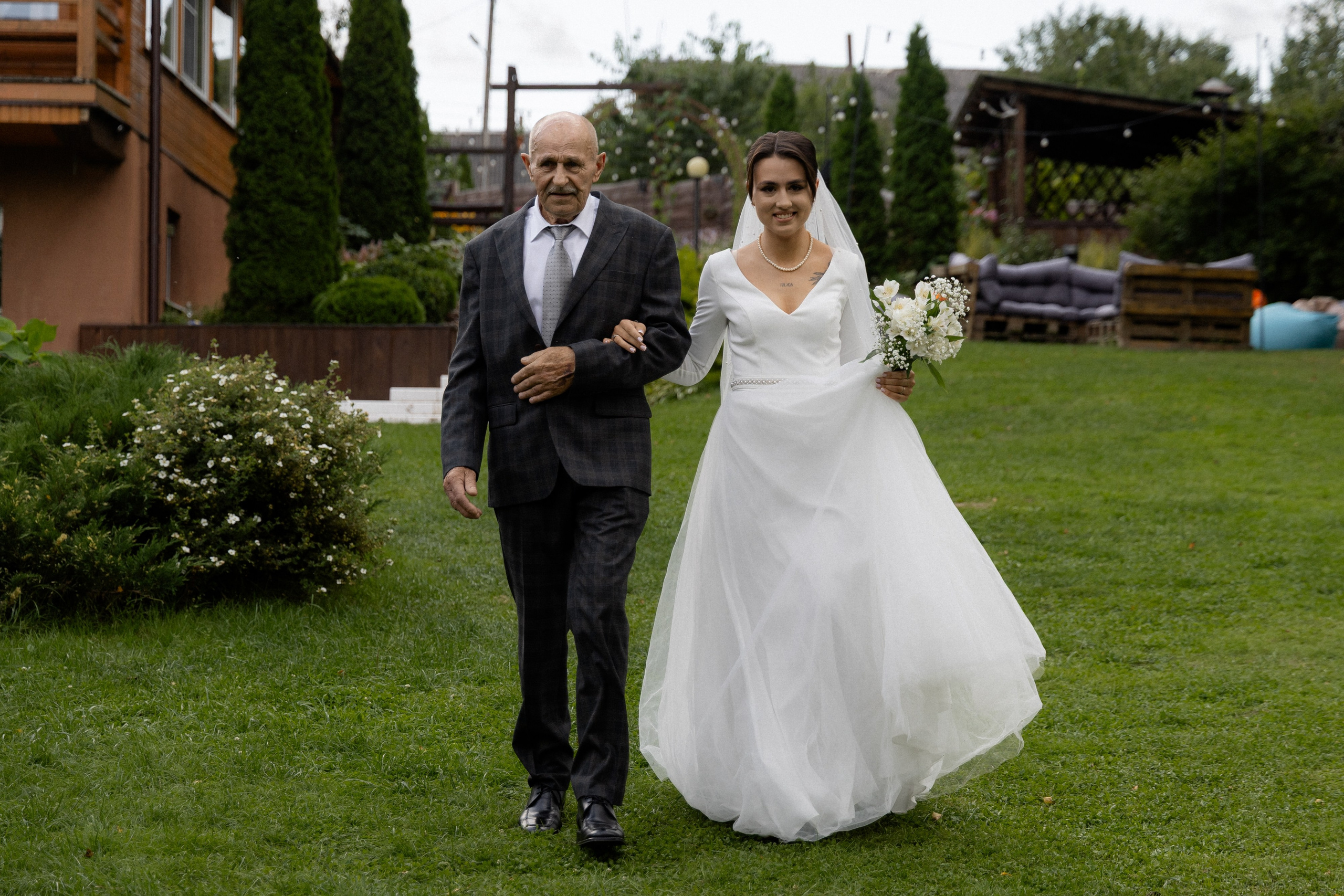 Свадебная фотосессия в агроусадьбе Лабодянка в Минске. Свадебный фотограф в Минске/Беларуси Сергей Спиридонов