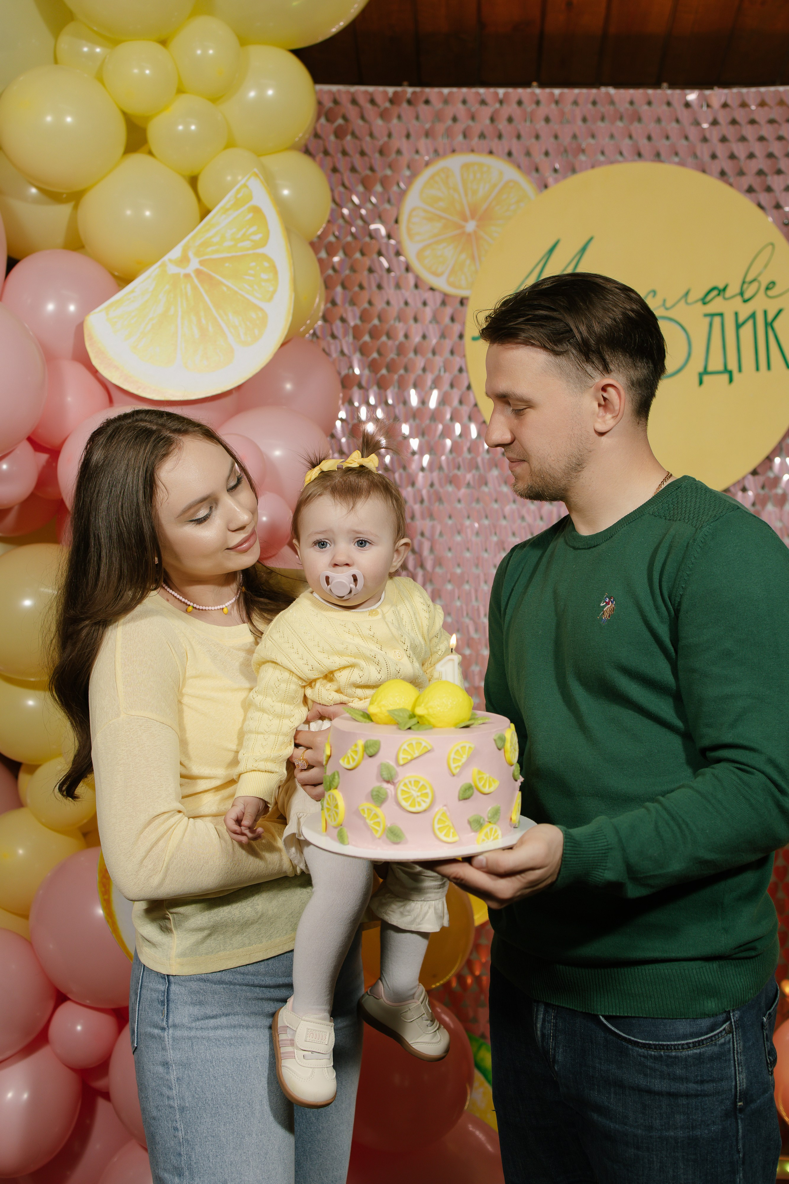 Мире 1 годик. Свадебный и семейный фотограф в Краснодаре/Геленджике/Сочи/Санкт-Петербурге
