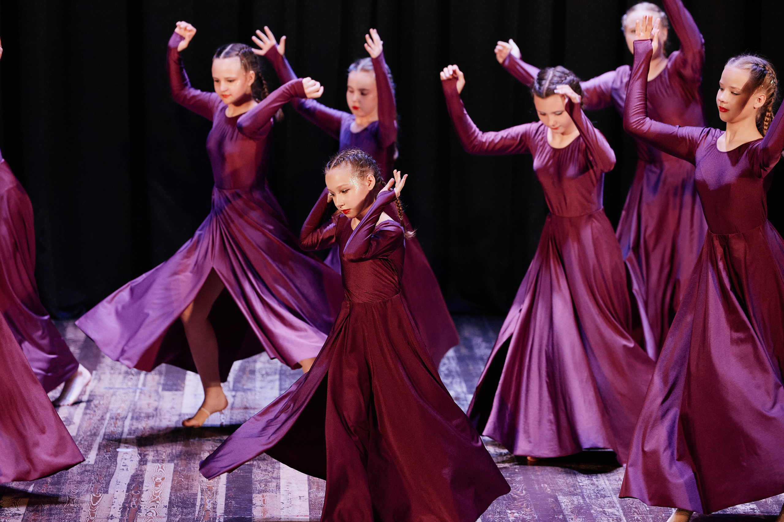 Концерт танцевальной студии Фиеста 08.06. Свадебный репортажный фотограф краснодар максим дремов дрёмов фотосессия студия цена