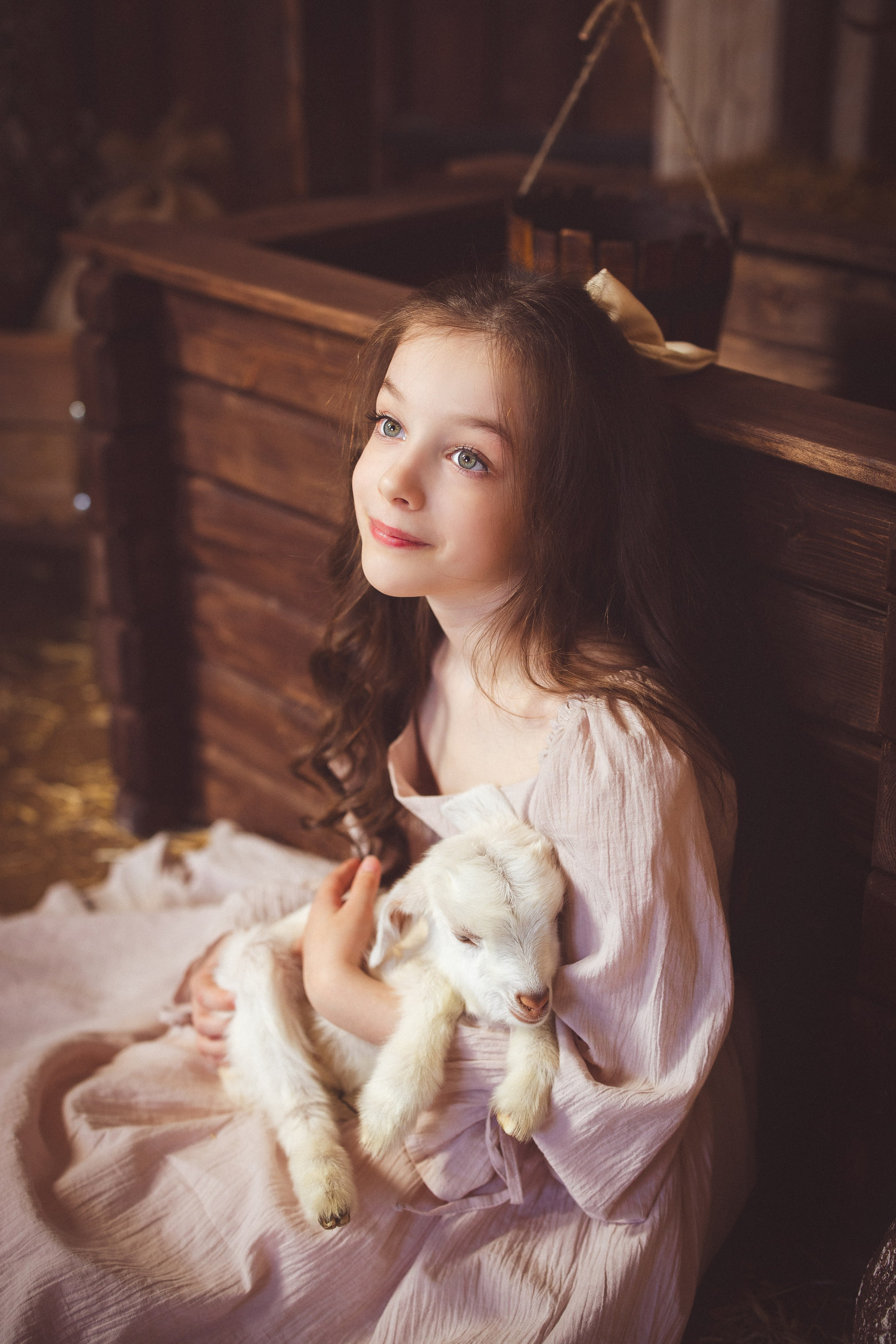 Пасхальный фотопроект с козочкой и утятами, в фотостудии «Эль» 2024 г. Семейный и детский фотограф в Краснодаре Анна Трашкова