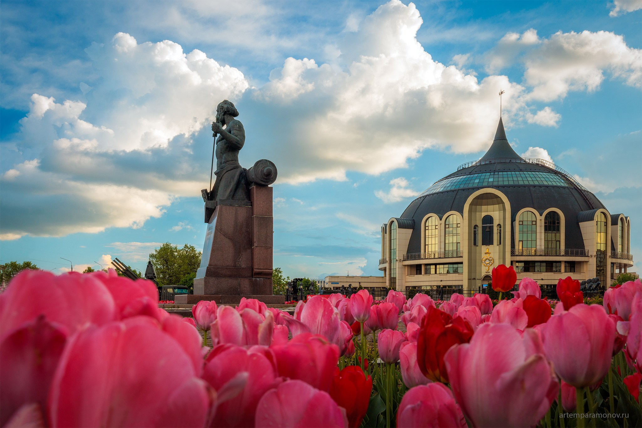 Май. Тула. Фотограф Артём Парамонов
