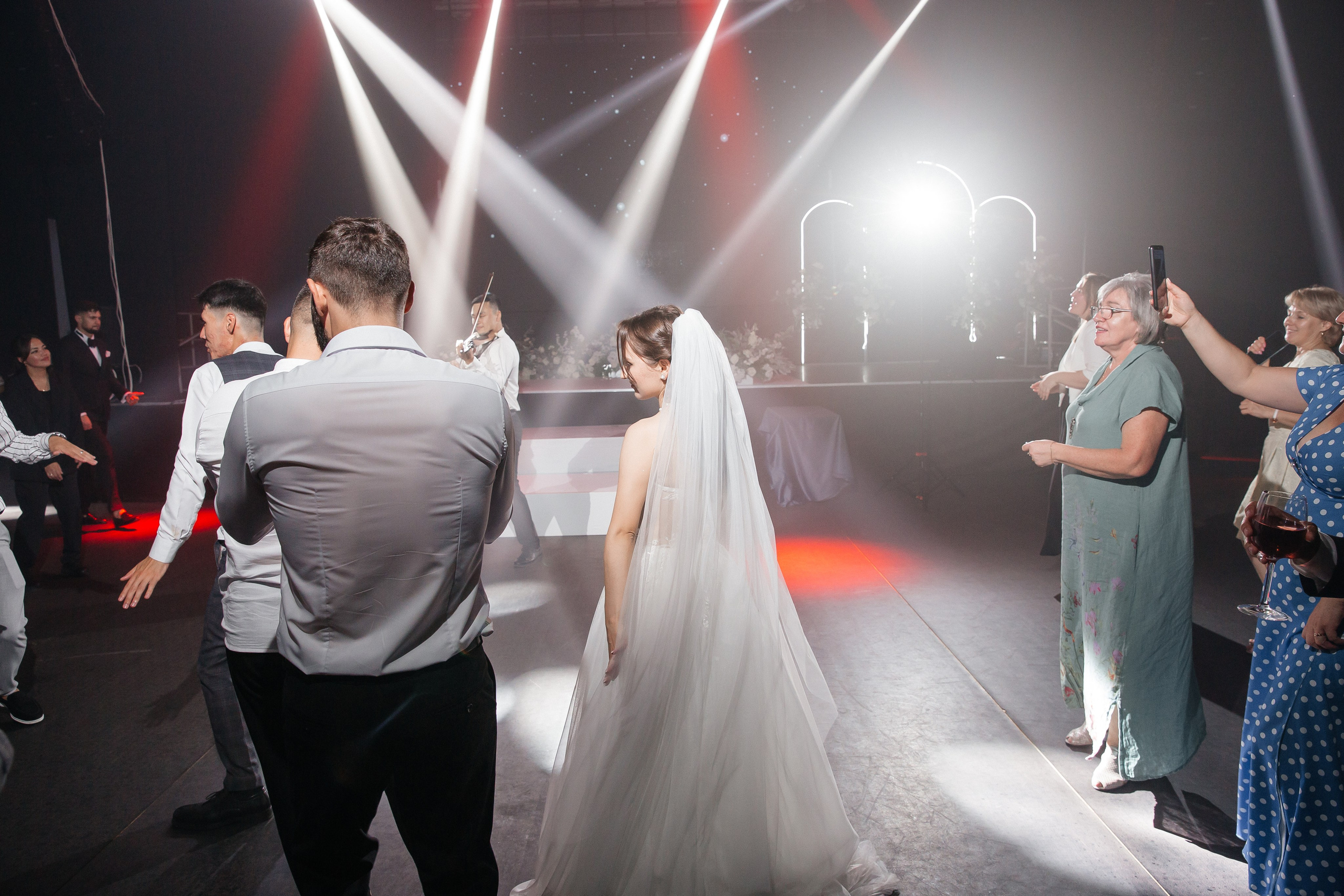 Уютная свадьба — Аскар и Катя на Марсовом поле. Свадебный фотограф в Оренбурге Илья Володьков