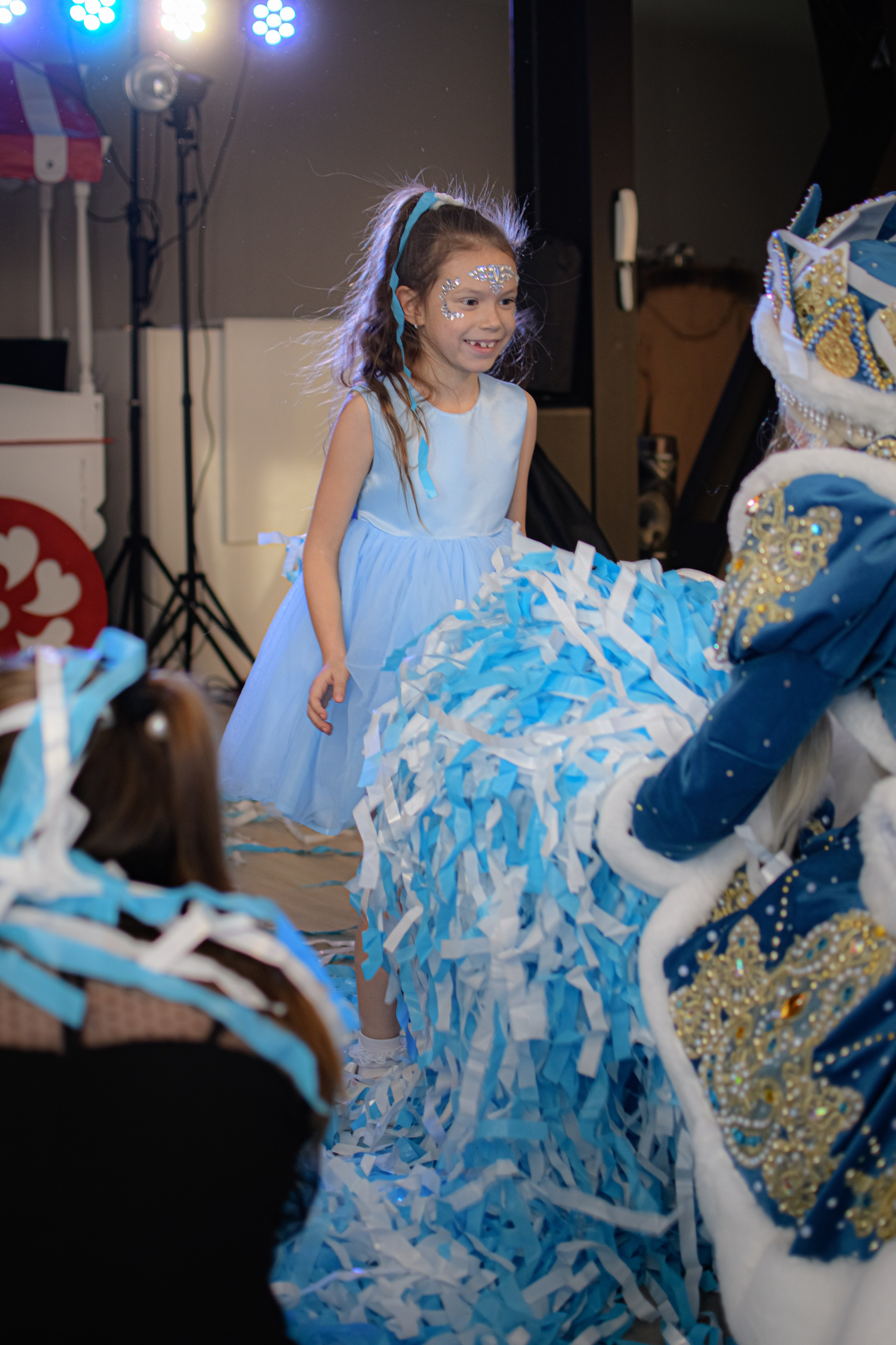 HAPPY NEW YEAR. Photokarish