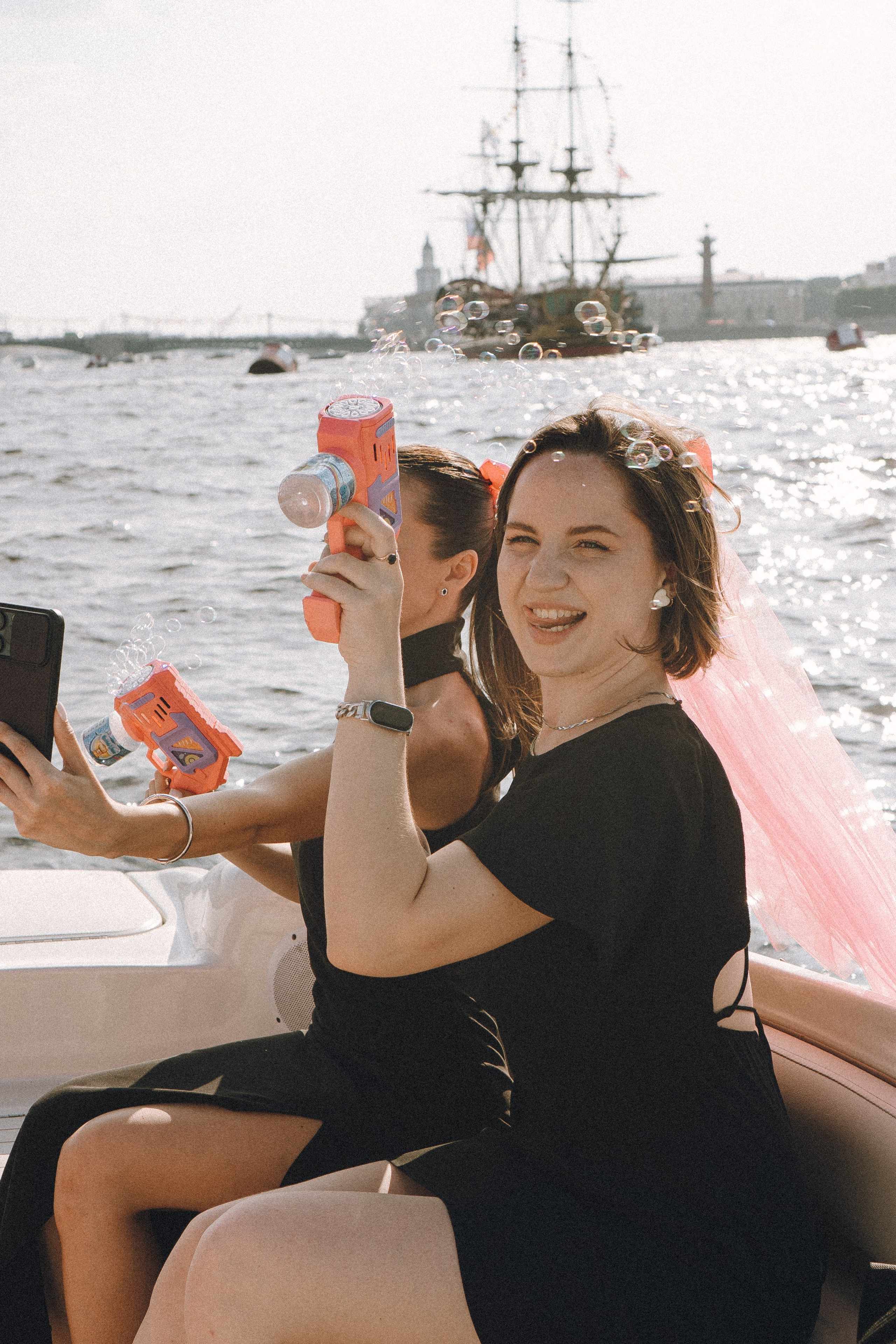 ДЕВИЧНИК НА КАТЕРЕ. Профессиональный фотограф, Санкт-Петербург — Виктория Богомолова