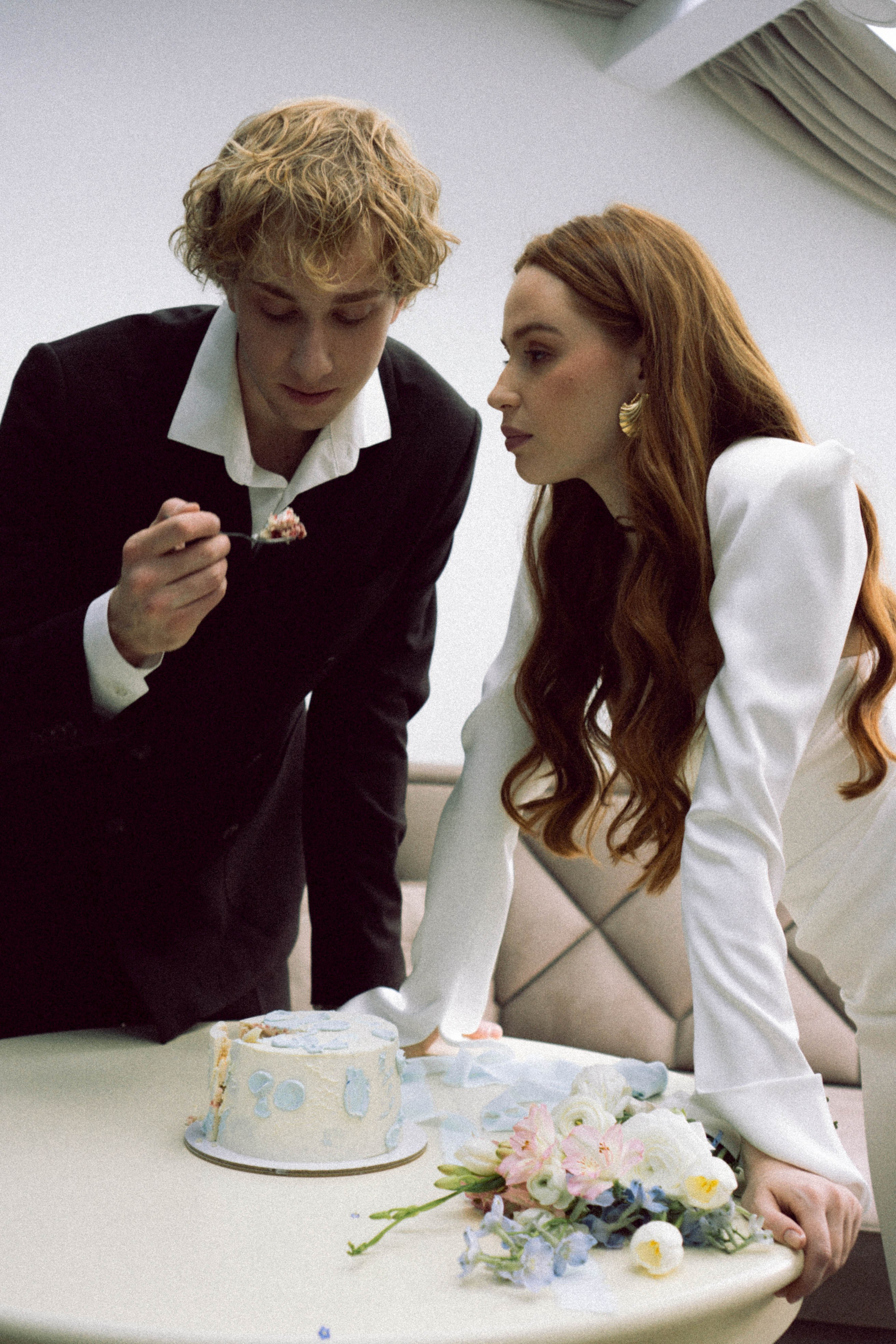 СВАДЕБНАЯ СЬЕМКА В ОТЕЛЕ. СБОРЫ ЖЕНИХА И НЕВЕСТЫ И ТАКЖЕ ТОР И ПОДГОТОВКА К ПРОГУЛКЕ. Профессиональный фотограф, Санкт-Петербург — Виктория Богомолова