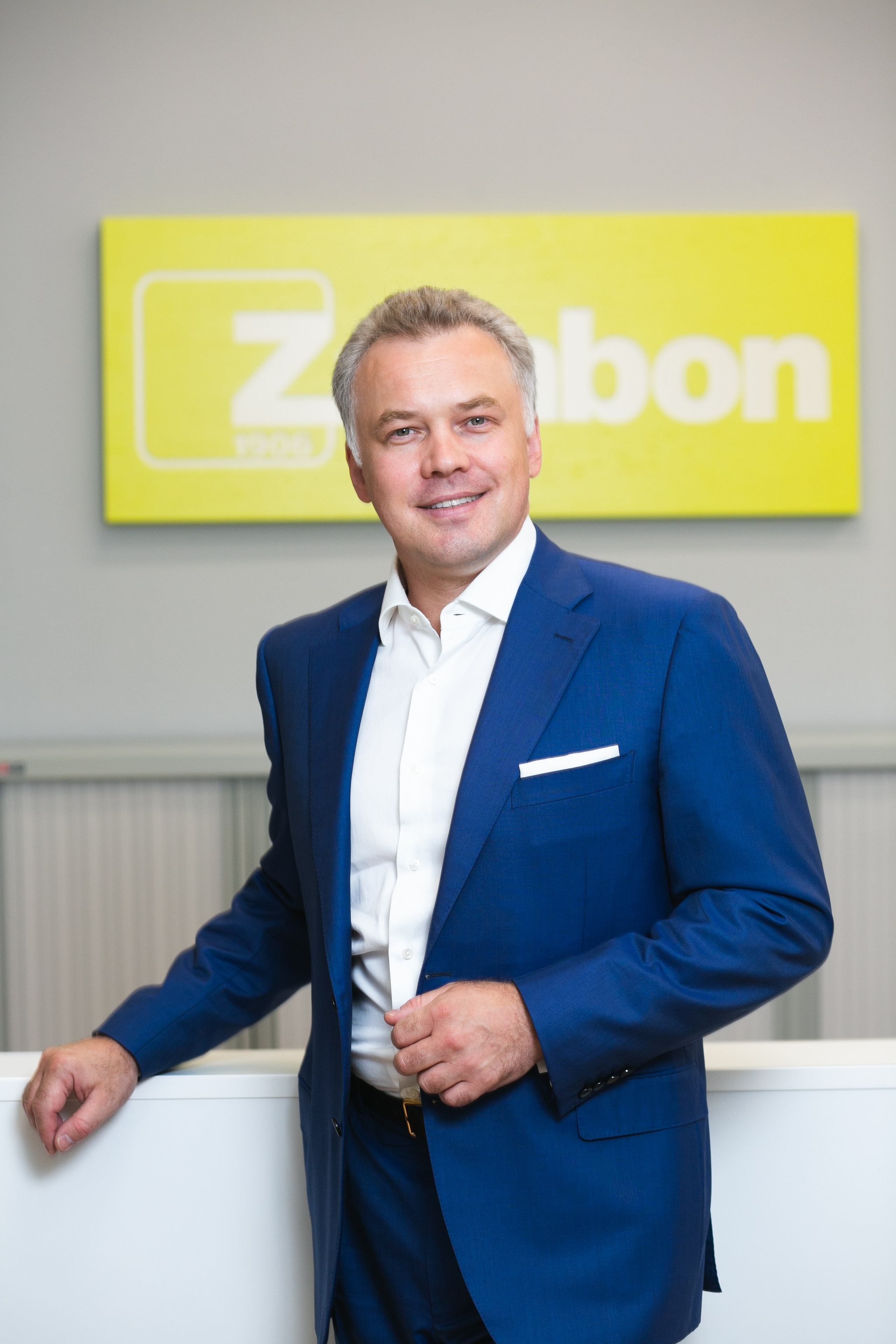 Бизнес портреты. Профессиональный фотограф Евгений Земцов в Москве. Контент съемка, репортаж мероприятий, бизнес портреты