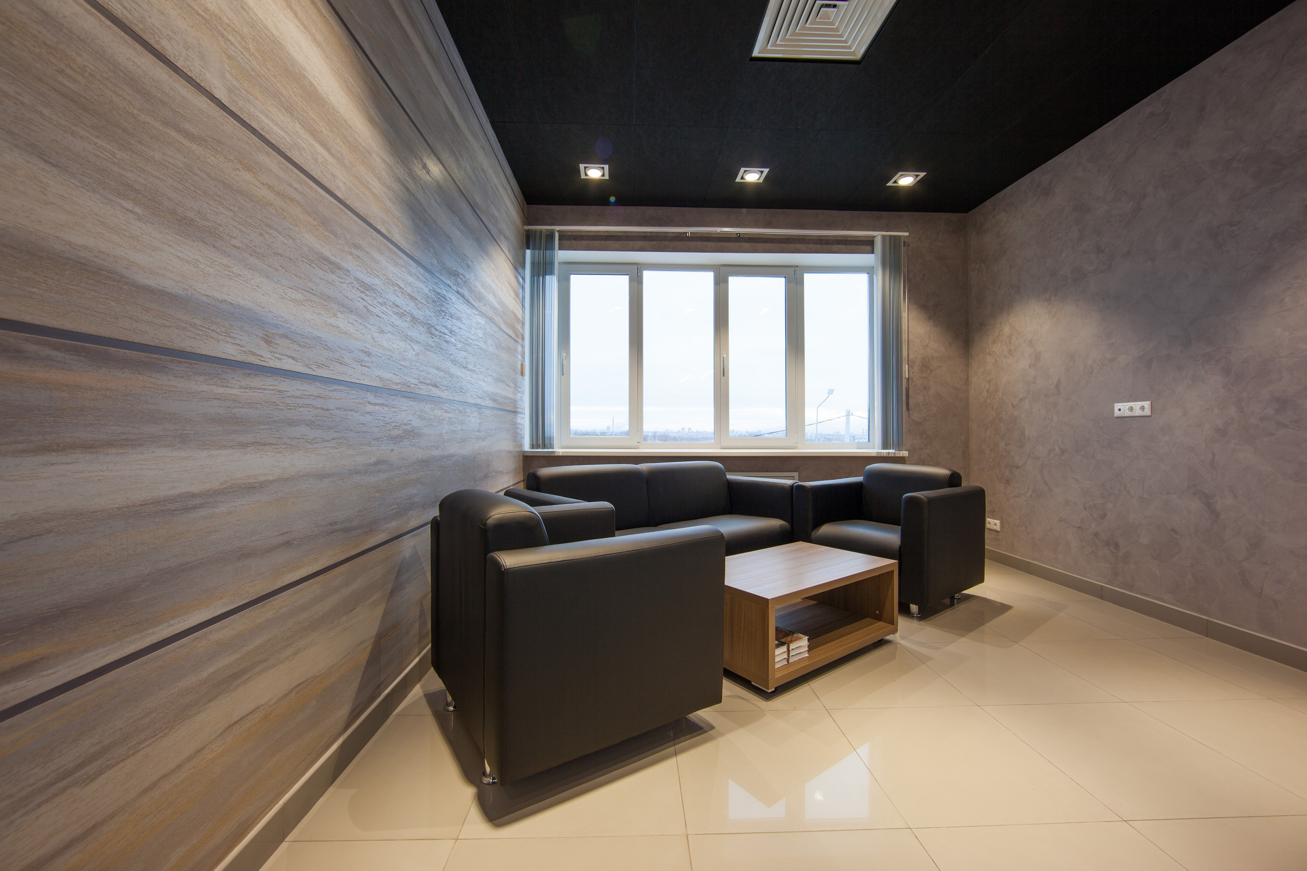 ШОУРУМ ПО ПРОДАЖЕ ГРУЗОВИКОВ IVECO. Архитектурно-дизайнерское бюро ROOMS