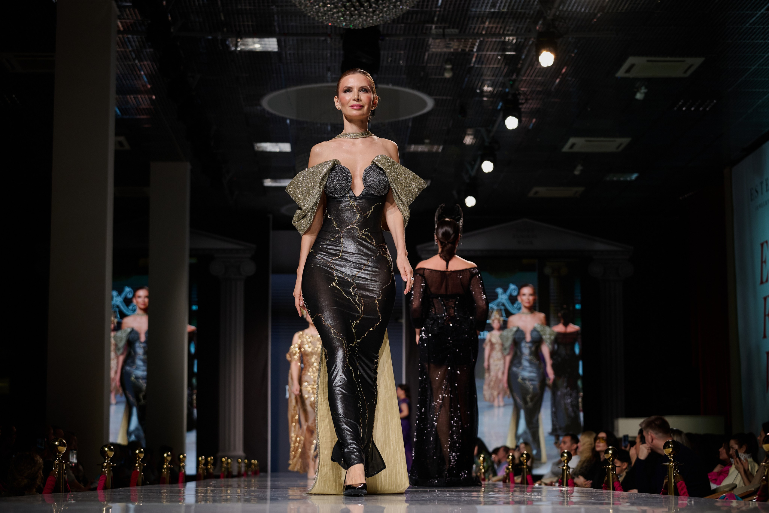 ESTET FASHION WEEK ВЕСНА — 2025. Фотограф Роман Адлер