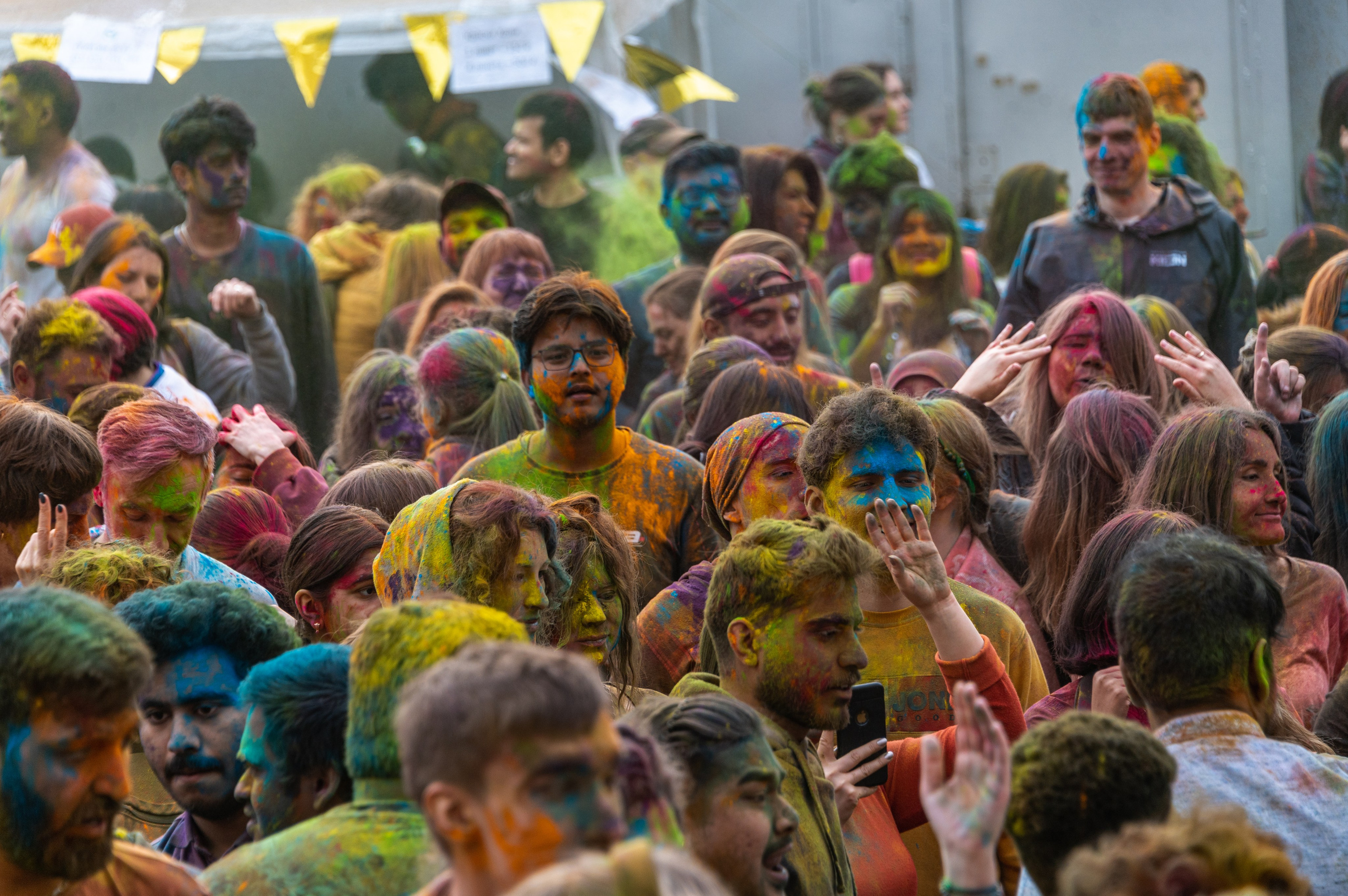 Праздник Холи в Москве. Фотограф Роман Адлер