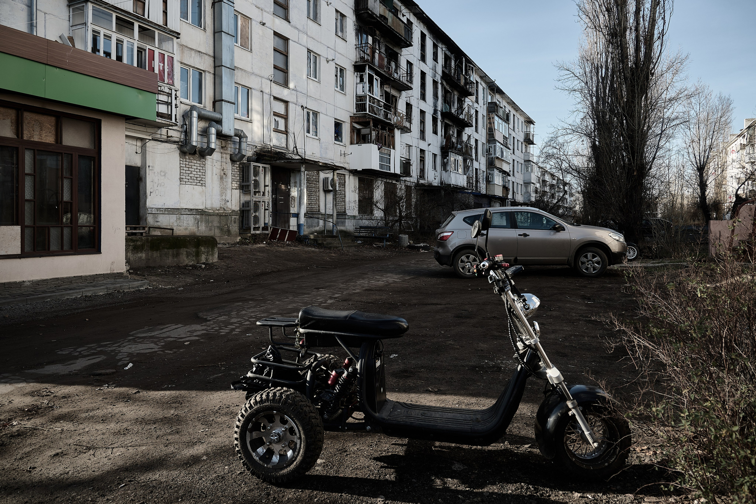 Будни съёмок фотопроекта Территории. Фотограф Роман Адлер