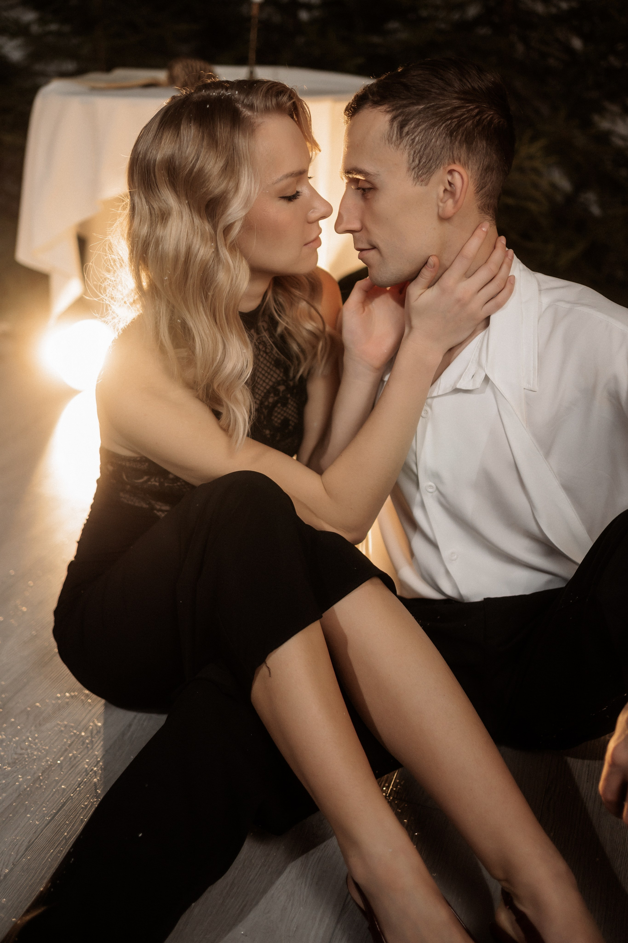 [… under winter firs]. Фотограф в Архангельске