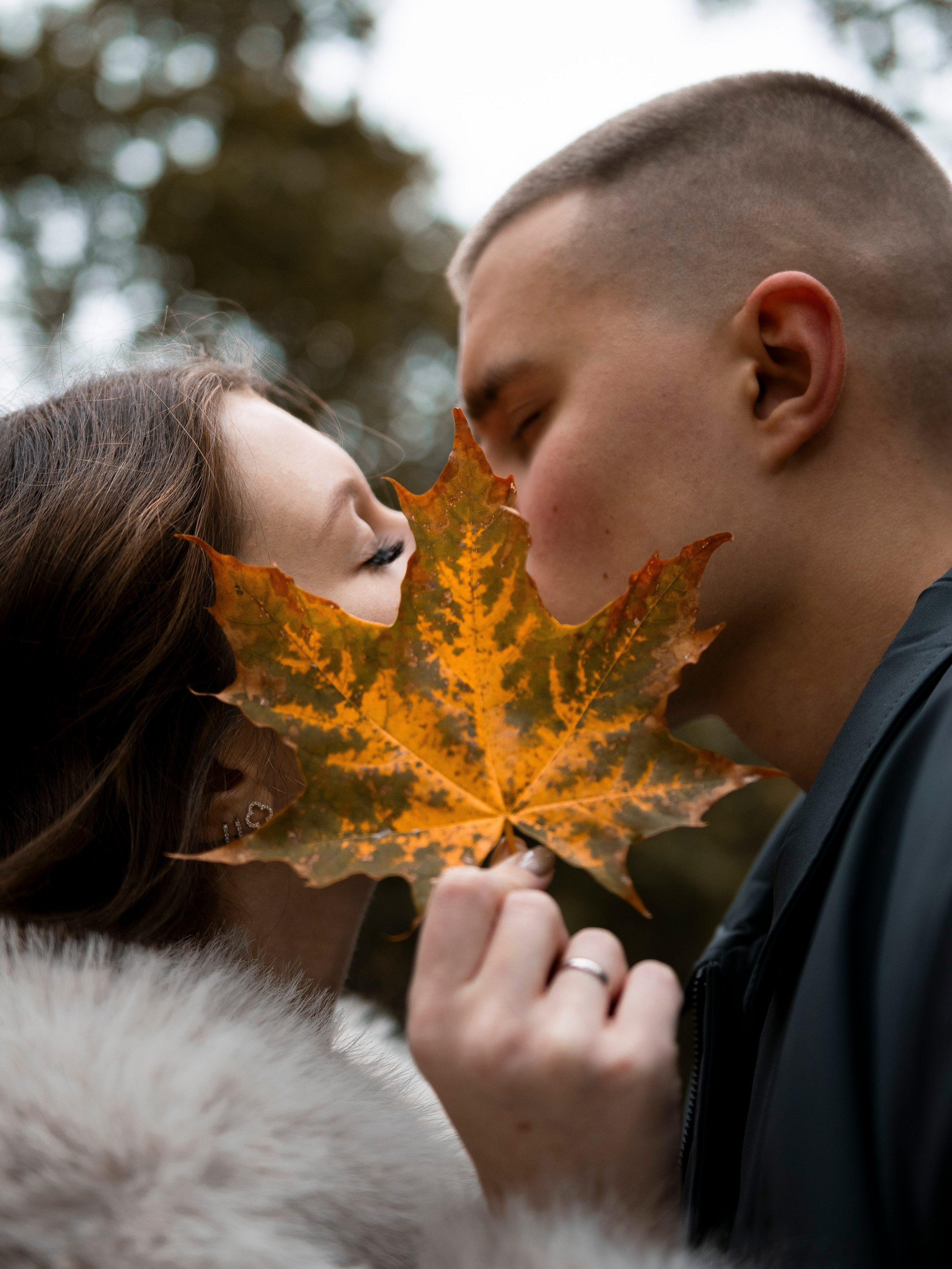 In the Autumn Garden. Портретный фотограф Москва Белогорцев Сергей