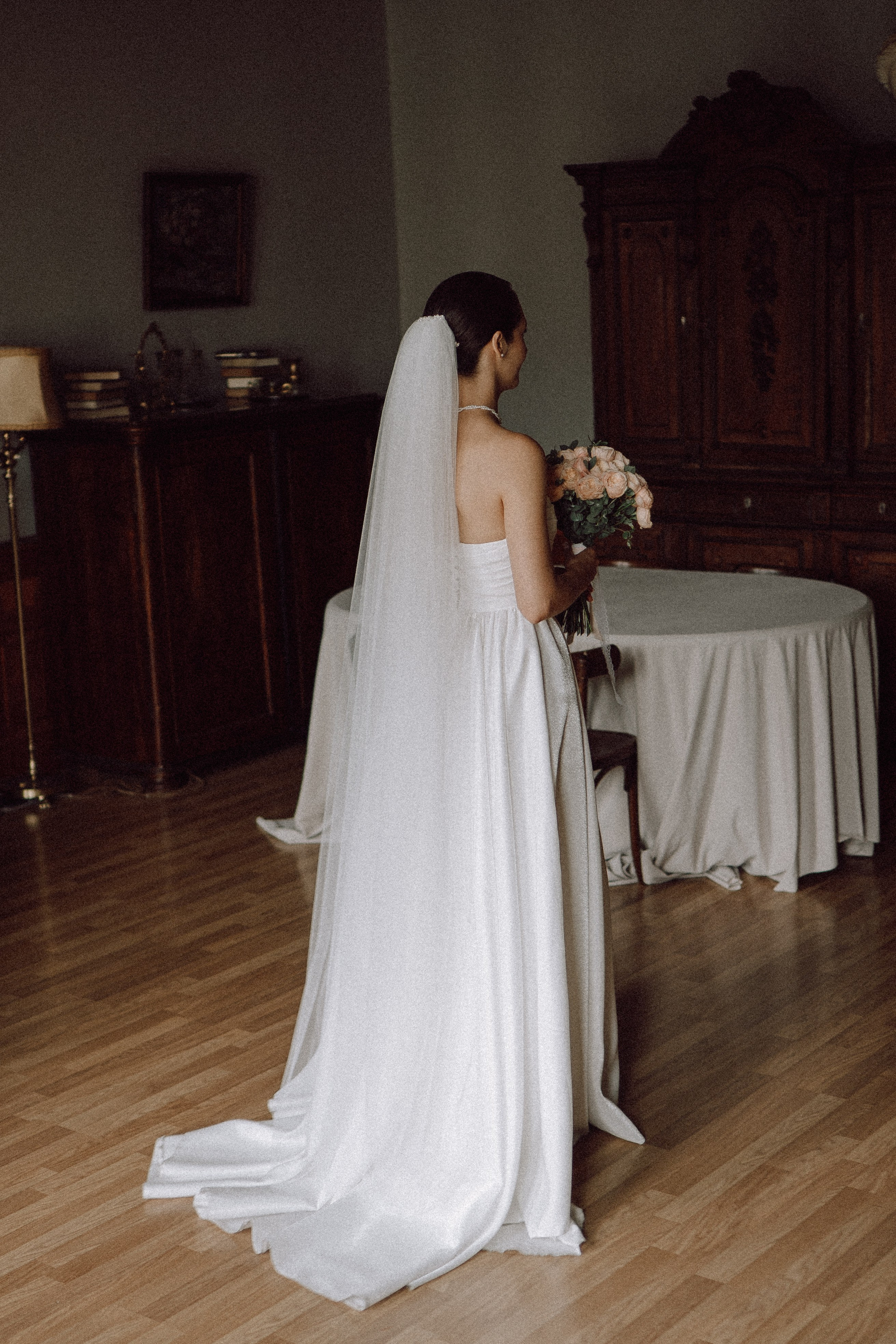 СВАДЕБНАЯ ПРОГУЛКА В САНТК-ПЕТЕРБУРГЕ (ИСАКИЕВСКИЙ СОБОР, ЗИМНЯЯ КАНАВКА, ЭРМИТАЖ И БОЛЬШАЯ МОРСКАЯ УЛИЦА). Профессиональный фотограф, Санкт-Петербург — Виктория Богомолова