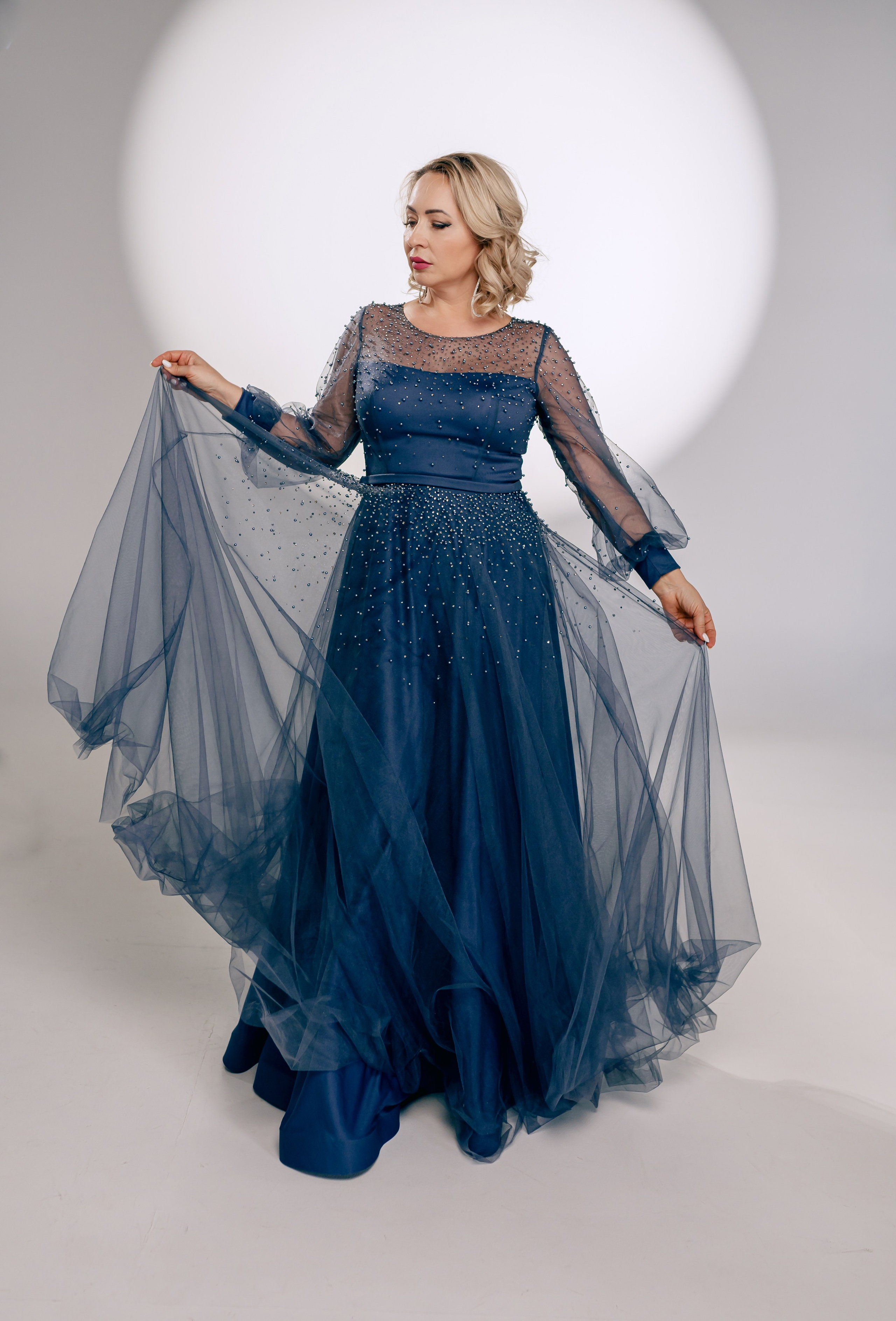 Фотосессия для магазина платьев. Фотограф Ким Наталья в Красноярске