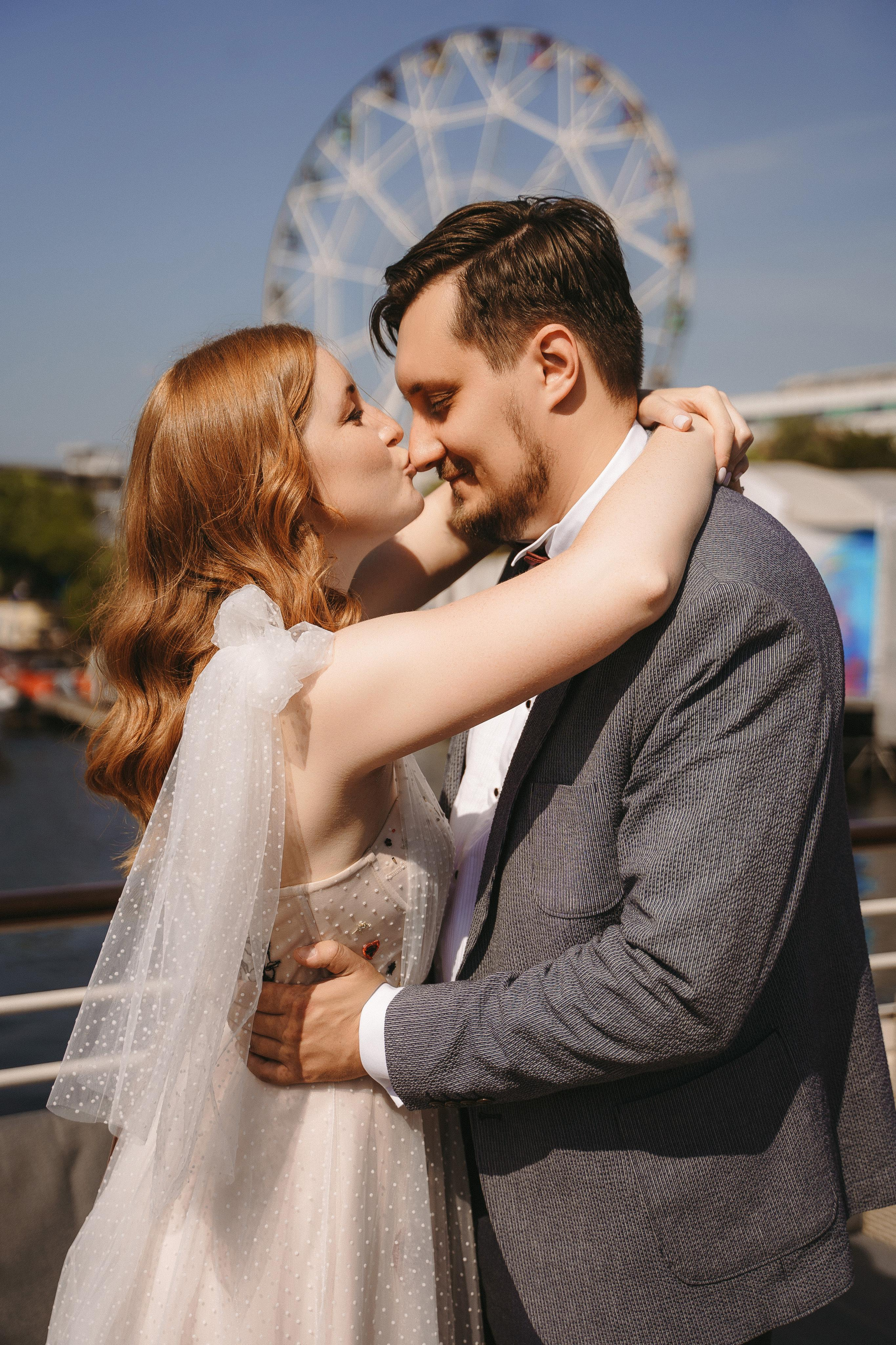 Свадебная фотосессия на теплоходе