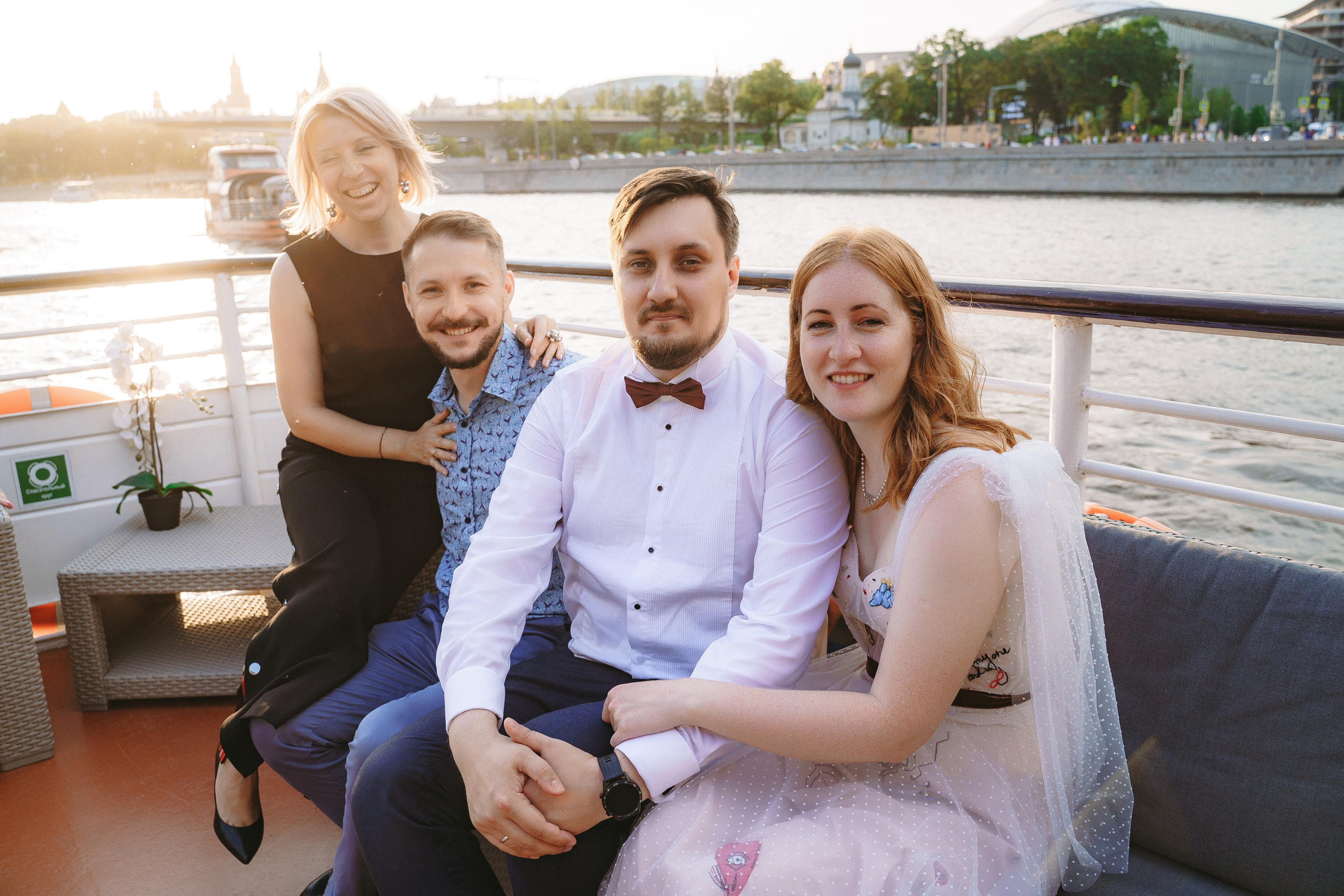 Свадебная фотосессия на теплоходе