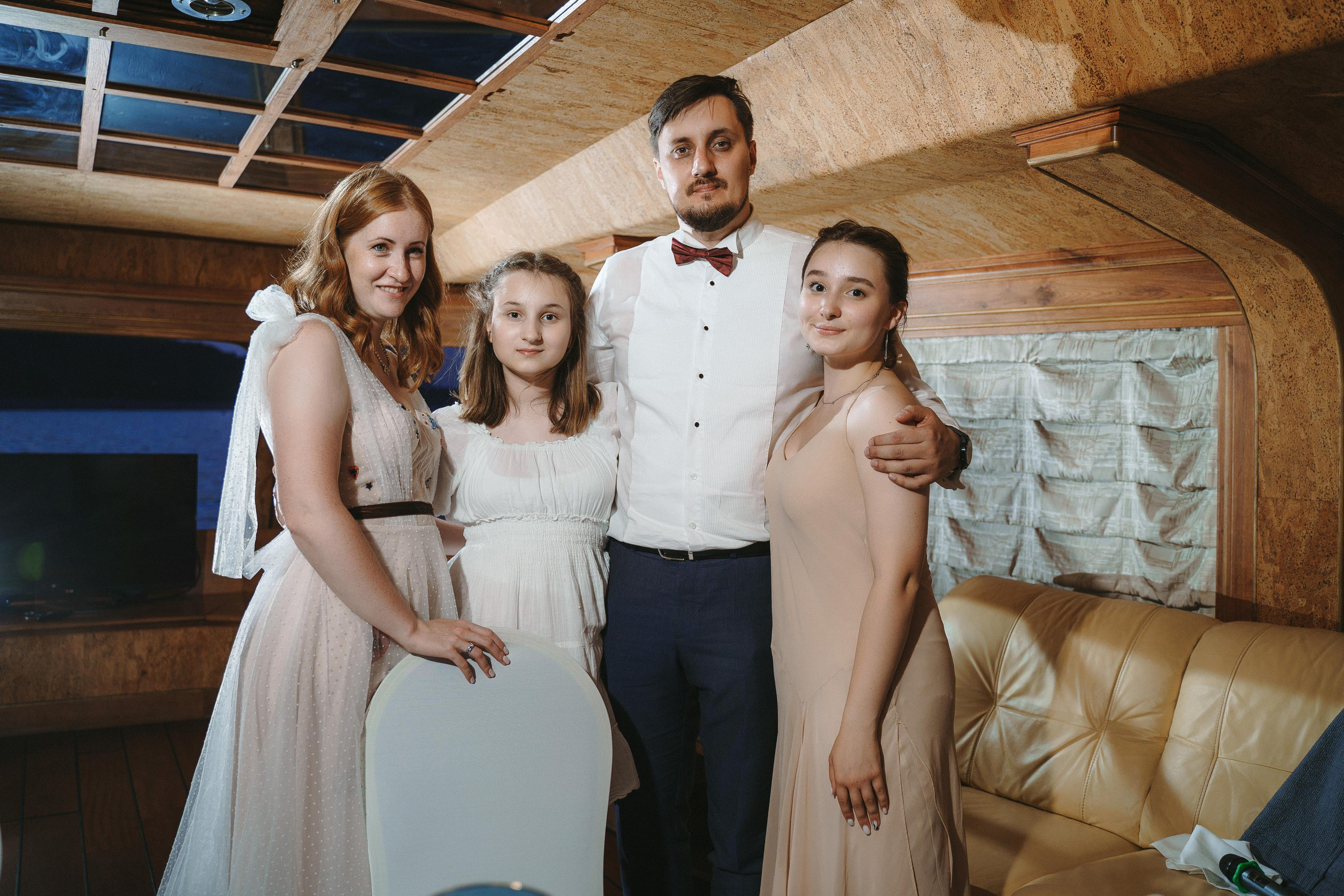 Свадебная фотосессия на теплоходе