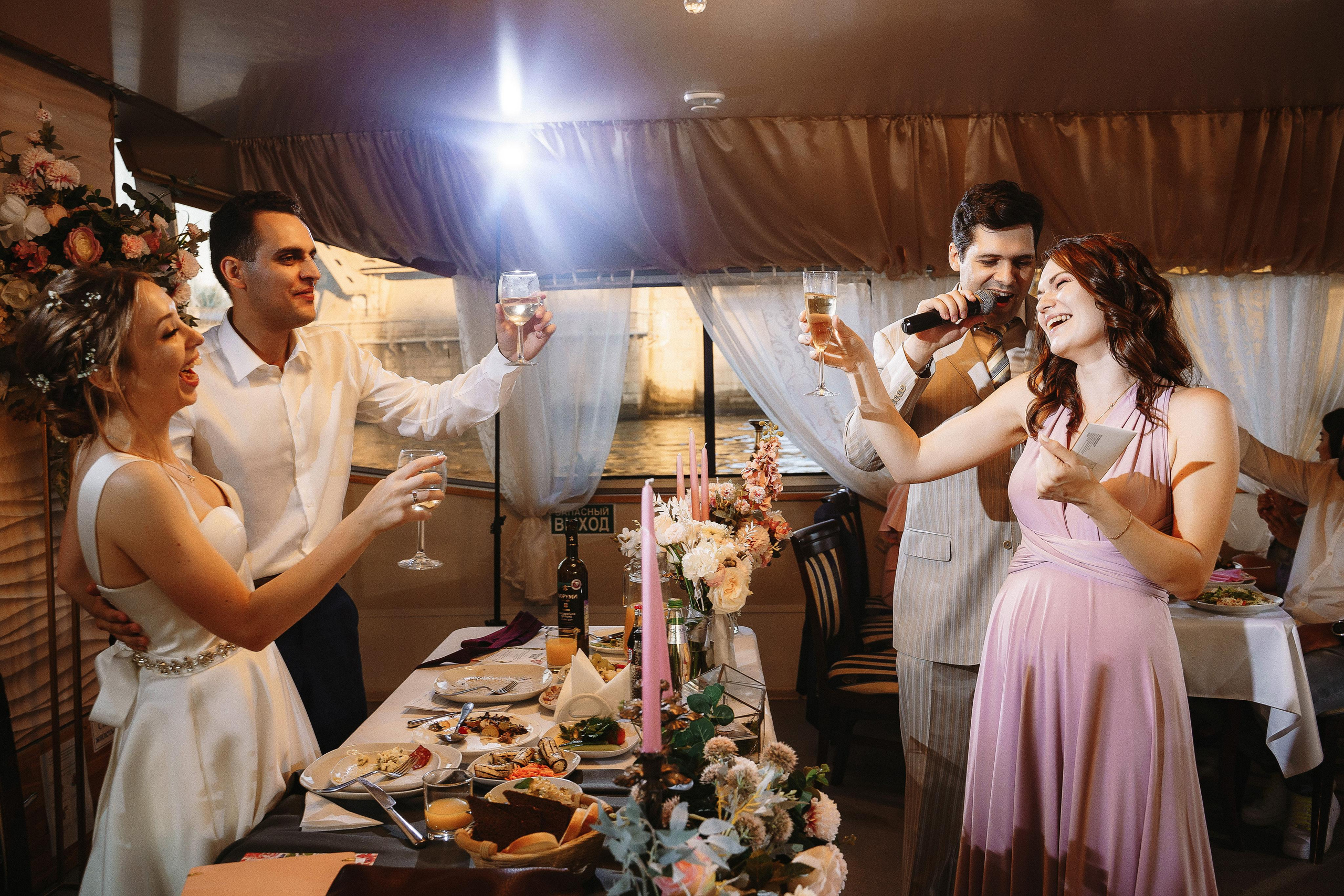 Свадебная фотосессия на теплоходе