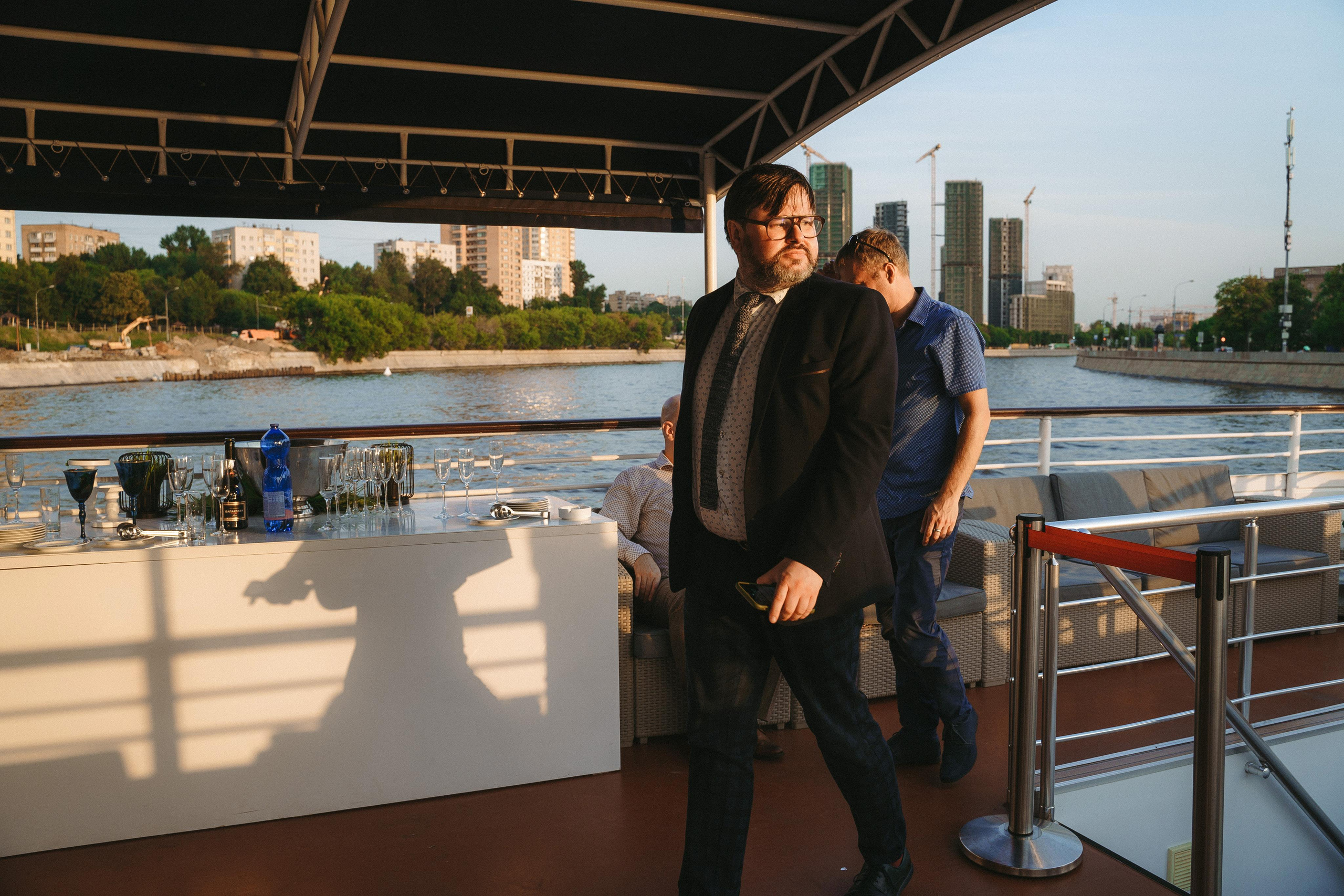 Свадебная фотосессия на теплоходе