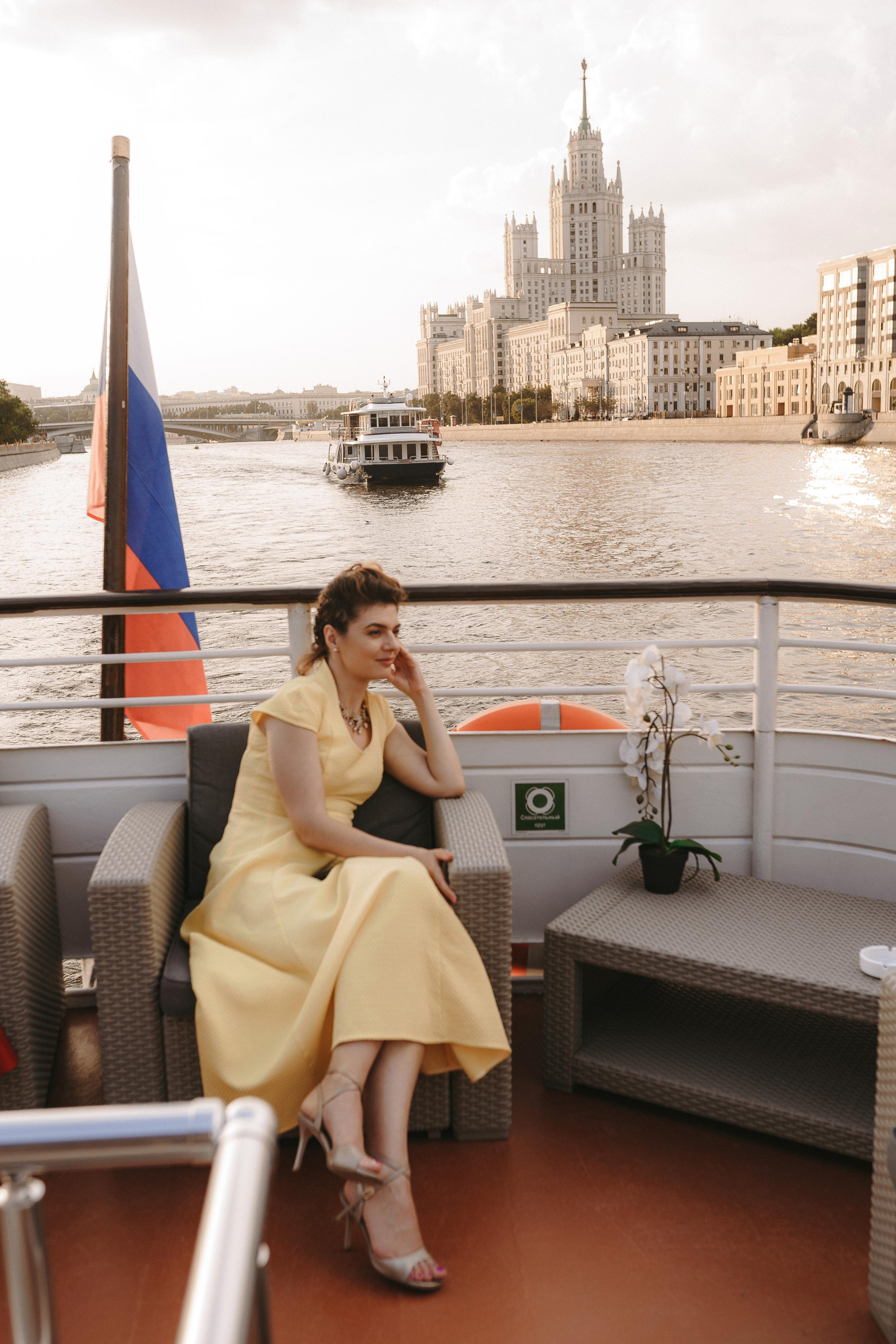 Свадебная фотосессия на теплоходе