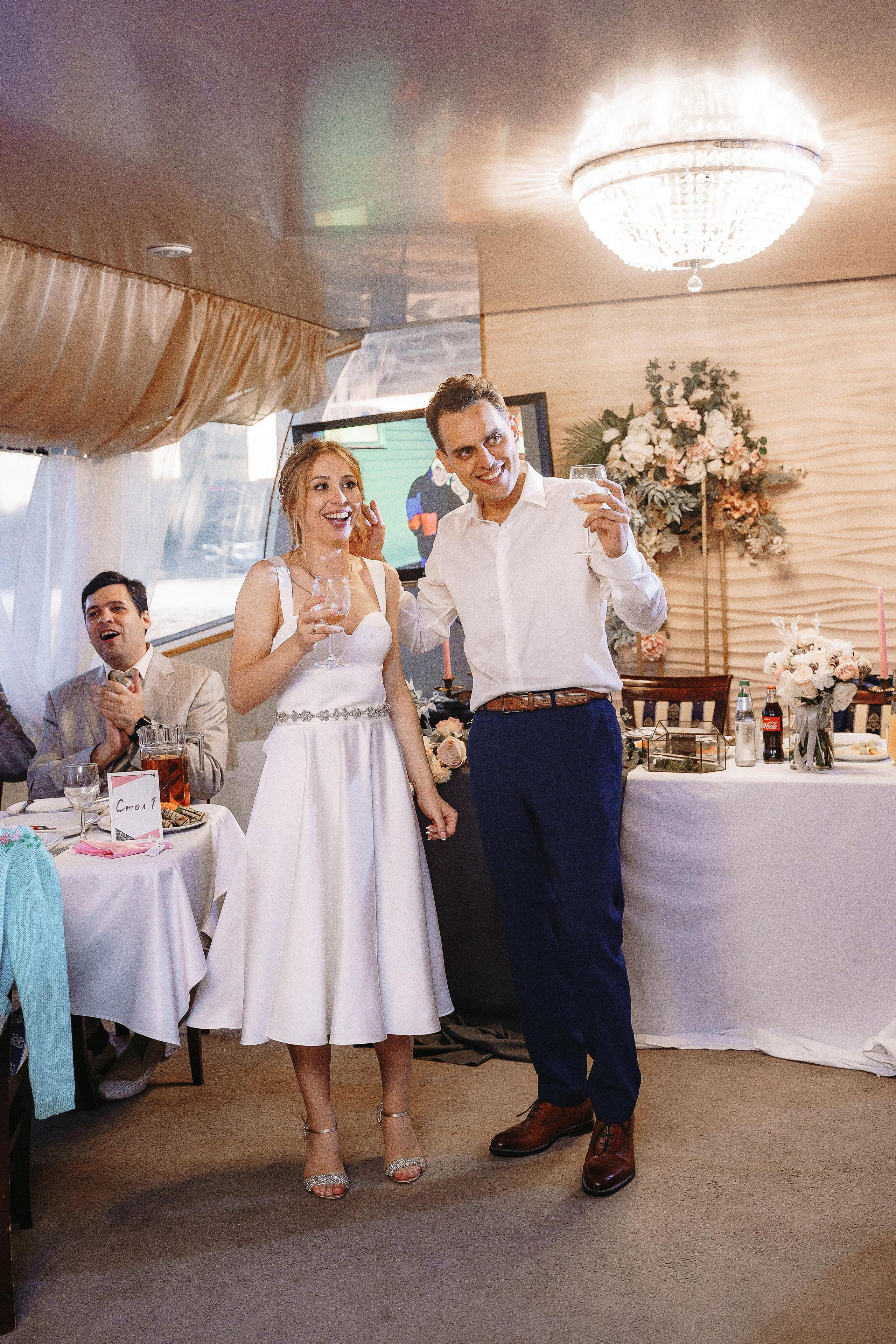 Свадебная фотосессия на теплоходе