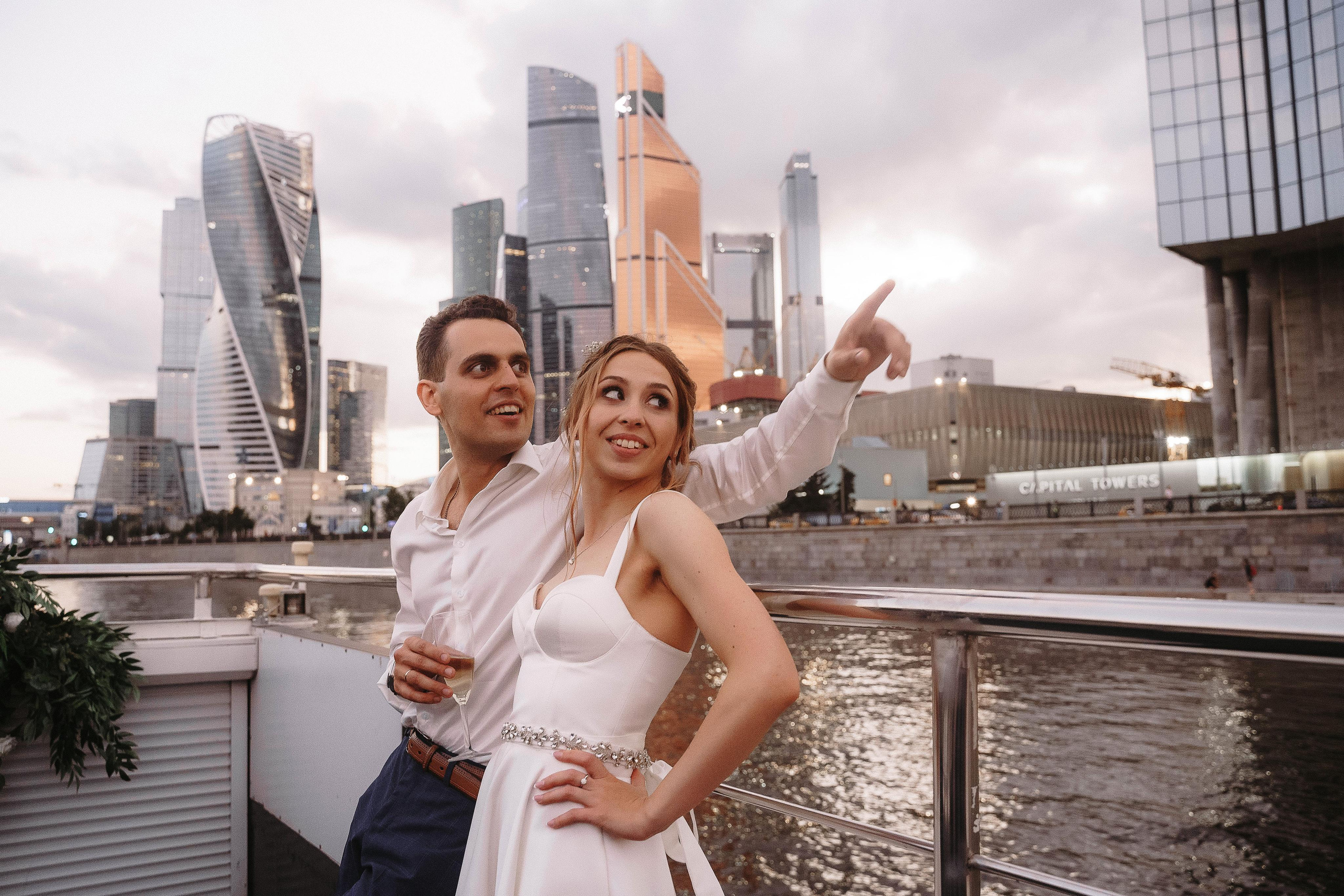 Свадебная фотосессия на теплоходе