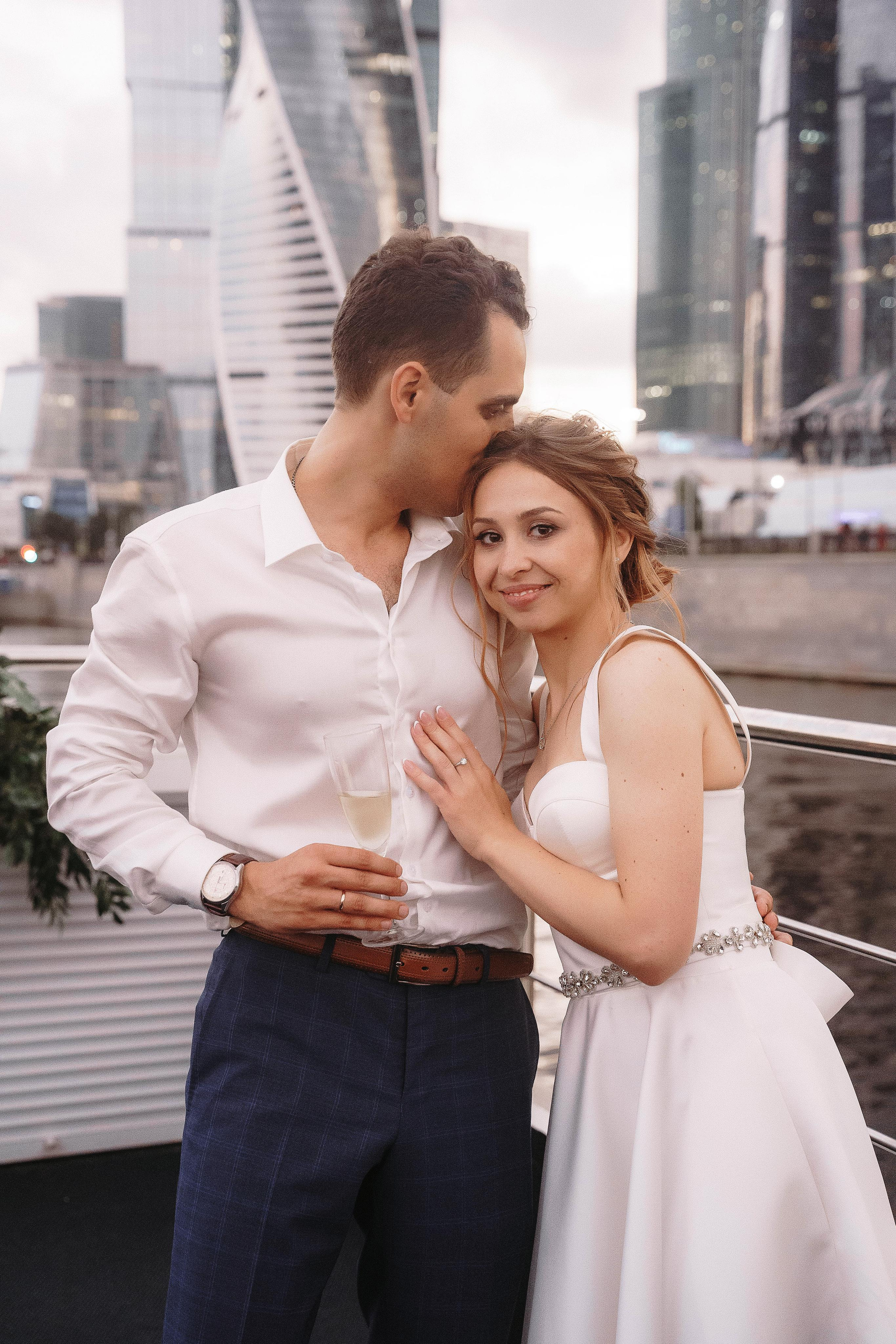 Свадебная фотосессия на теплоходе