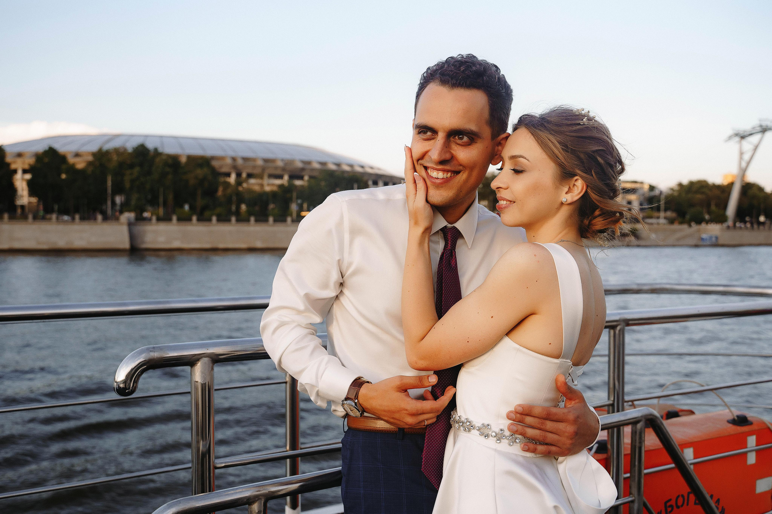 Свадебная фотосессия на теплоходе