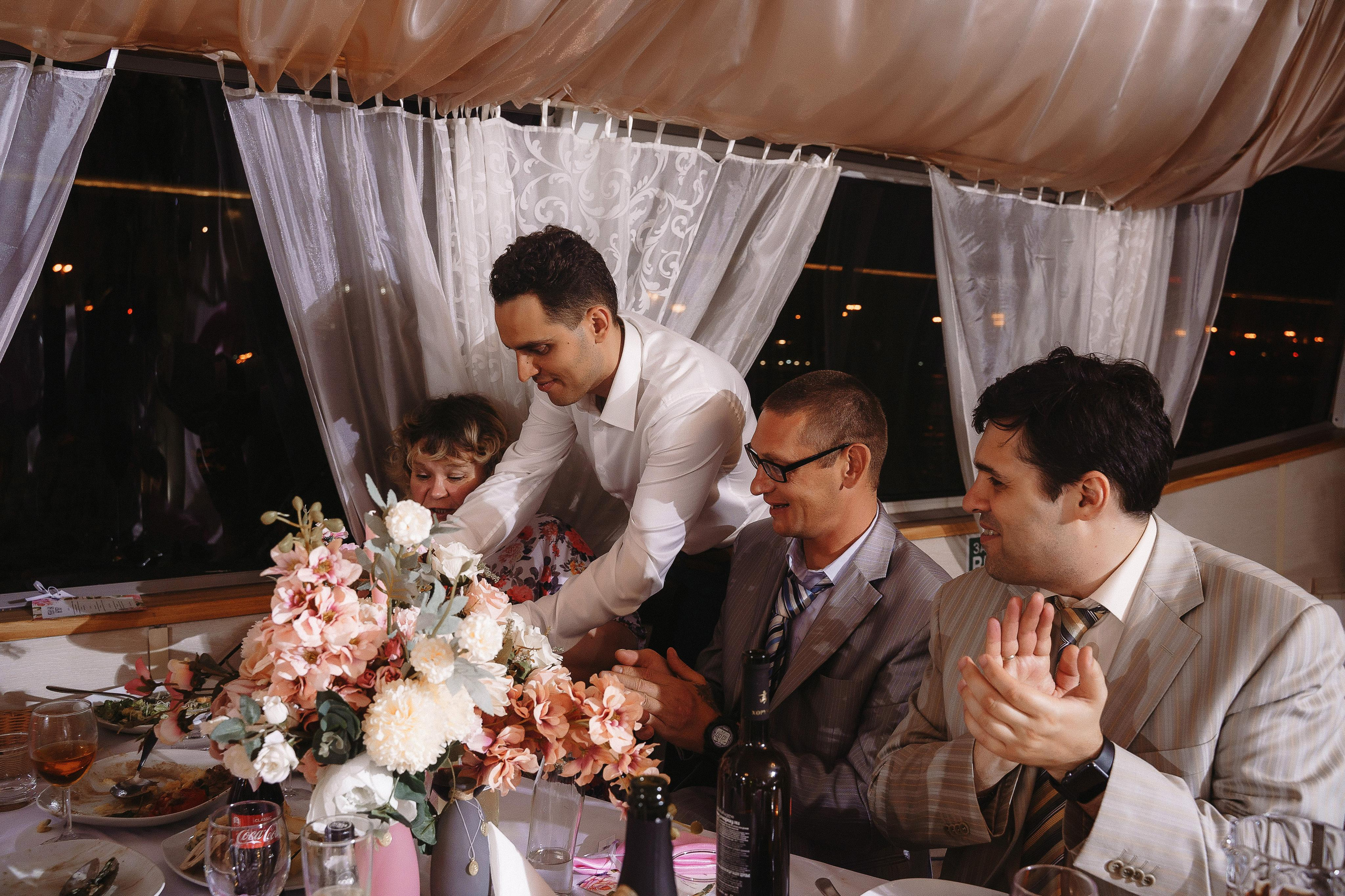 Свадебная фотосессия на теплоходе