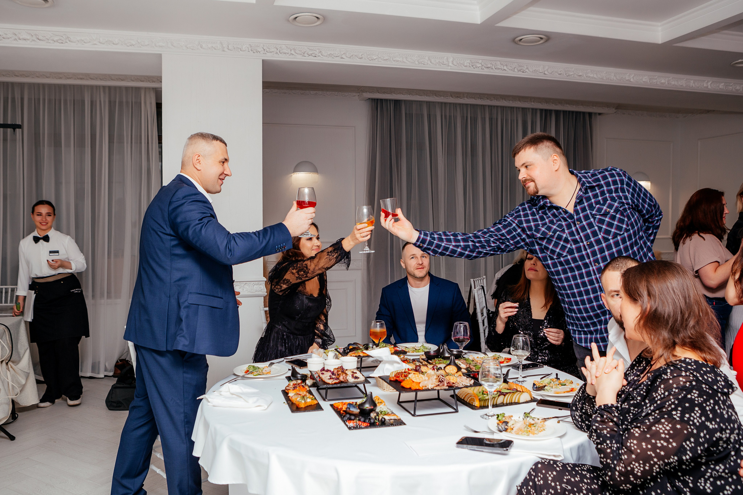 Юбилей стоматологии. Контент фотограф, съемка для маркетплейсов, фуд съемка и репортажи в Новосибирске Ралия Галеева