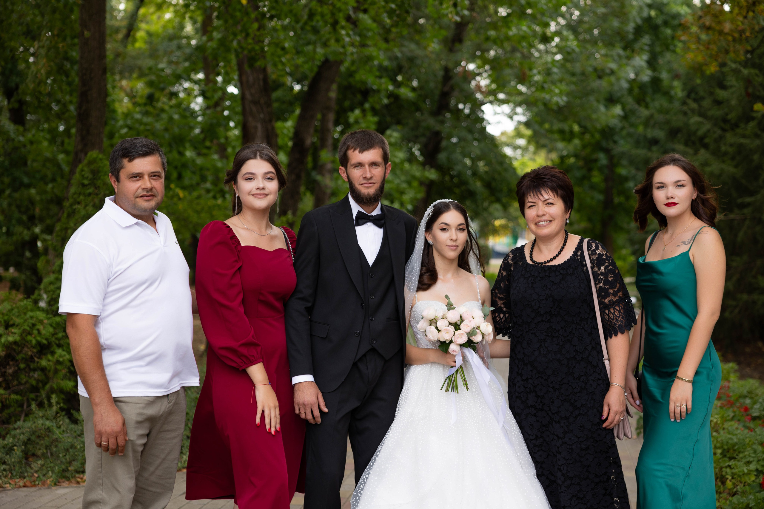 Милана и. Видеосьемка, фотосьемка свадеб, юбилеев, утренников в Краснодарском кр