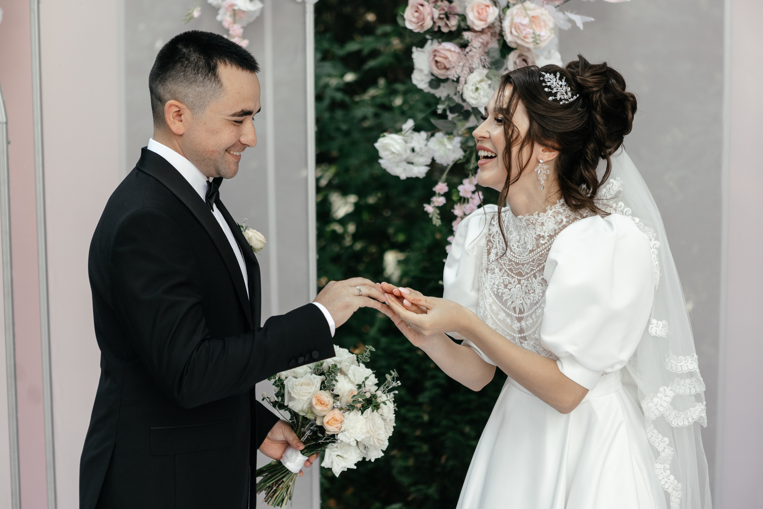 Свадебный фотограф Уфа — Руслан ГабдлисламовЖивые эмоции, красивые кадры, воспоминания на всю жизнь.Работаю по всей Республике Башкортоста. Свадебный фотограф Уфа Руслан Габдлисламов