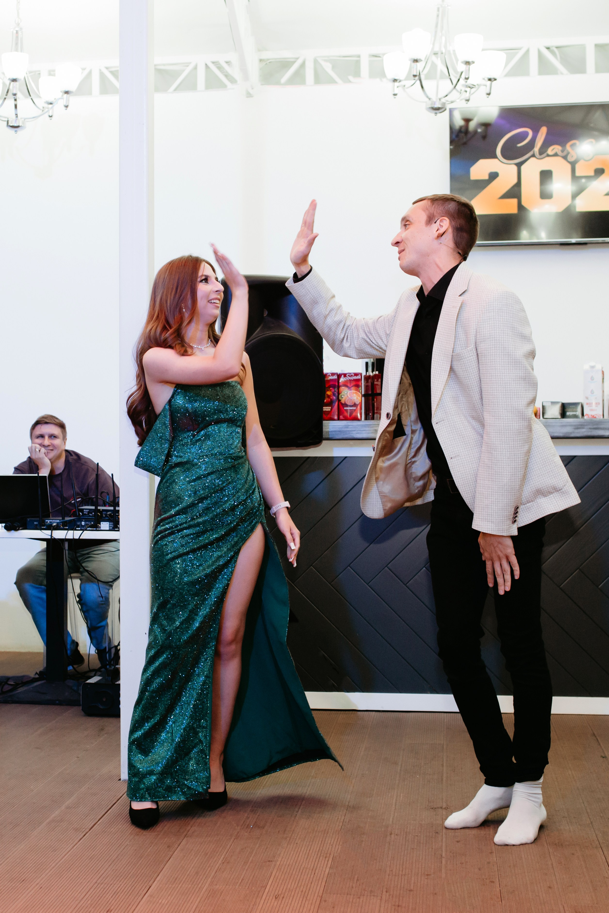 Выпускной 2025 (41 школа) 11 класс. Фотограф в Челябинске Ополихина Анна