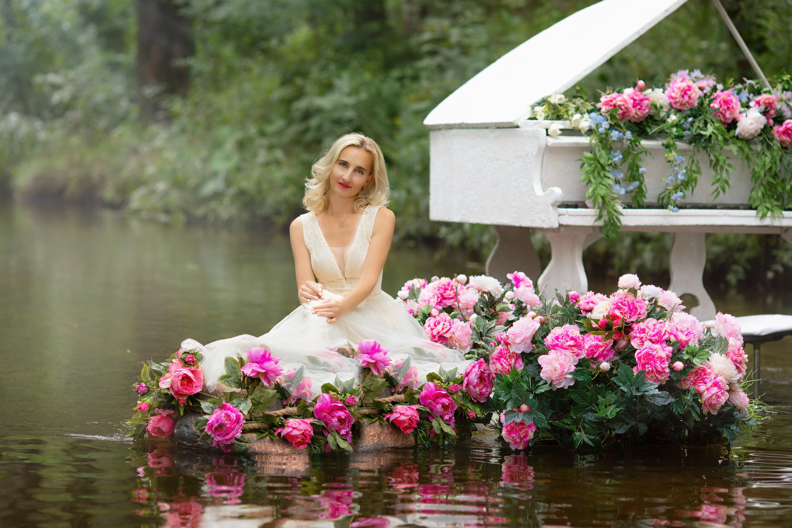 Женские портреты и тематические фотосессии в  Долгопрудном и Москве. Детский и семейный фотограф Ольга Князева Москва и Московская область