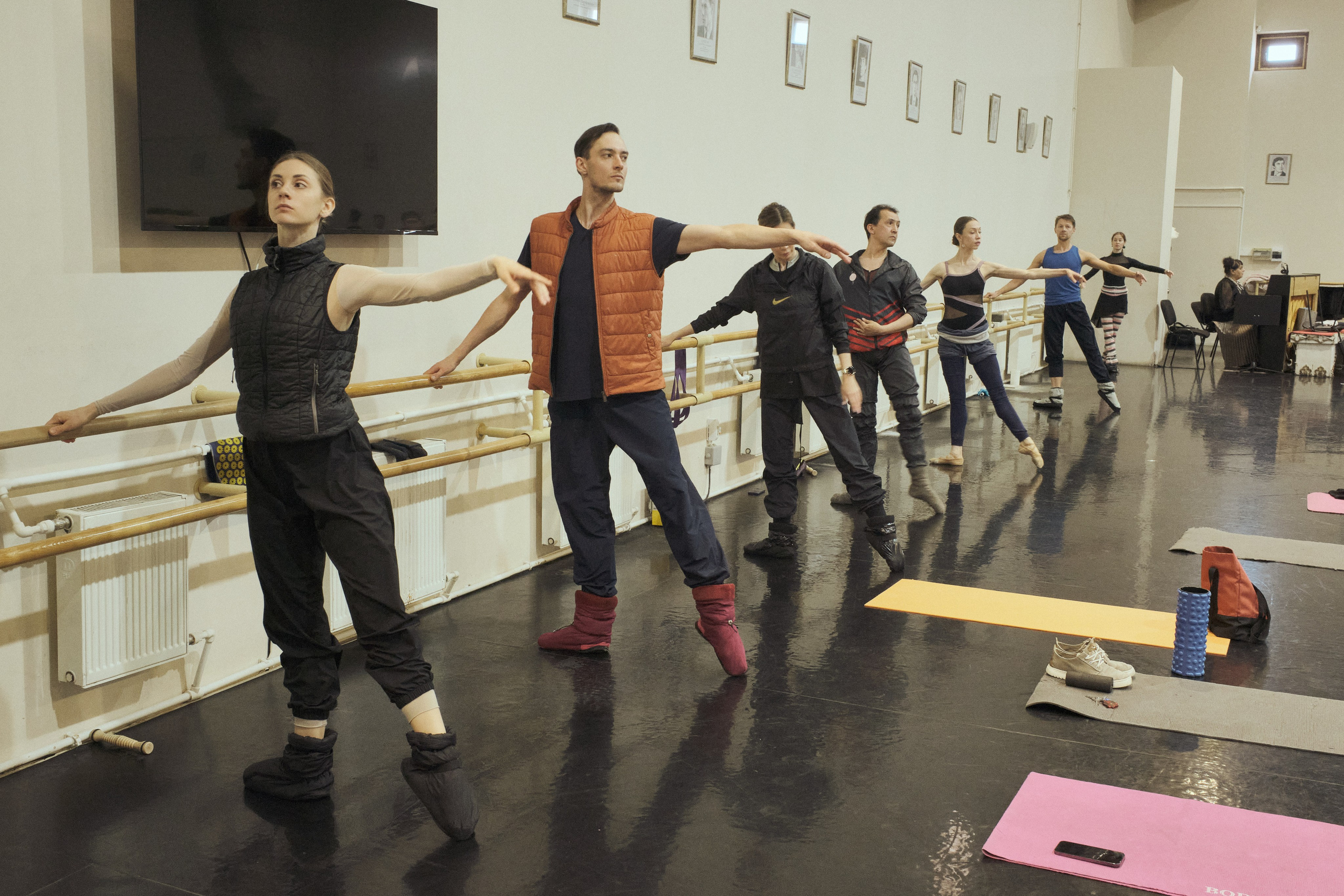 Балетный класс и репетиция артистов балета КТОиБ им. Мусы Джалиля. Barsukov