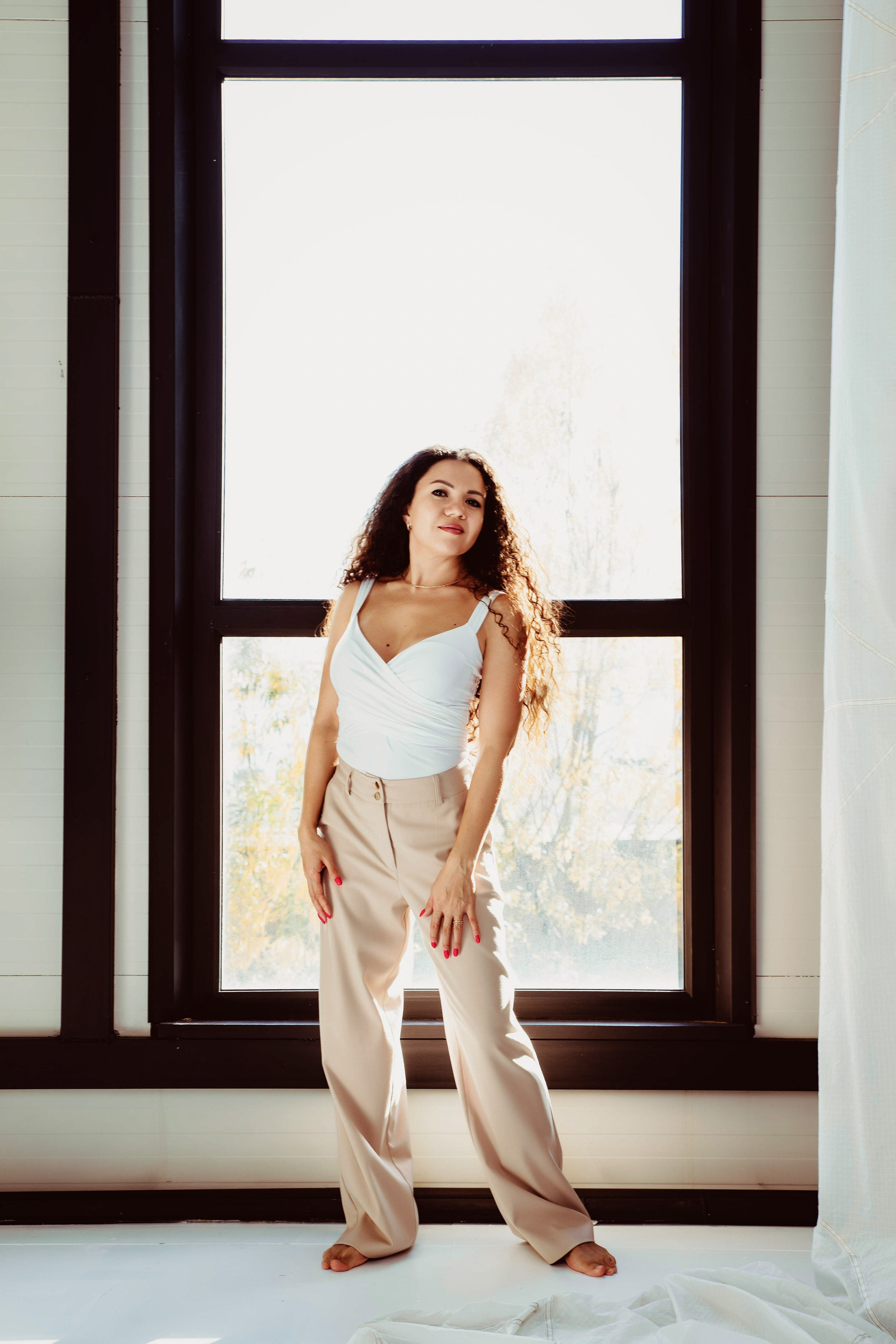 Женские портреты. Айсылу Счастливая — Фотограф | Ретушёр | Нейрокреатор