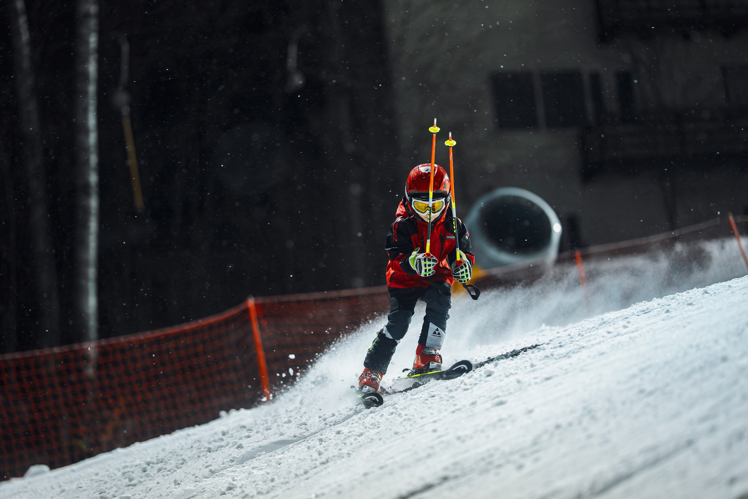 2025.12.25 | Горные лыжи. Тренировка. Шуколово, 5й склон. Фотограф Студитский Евгений