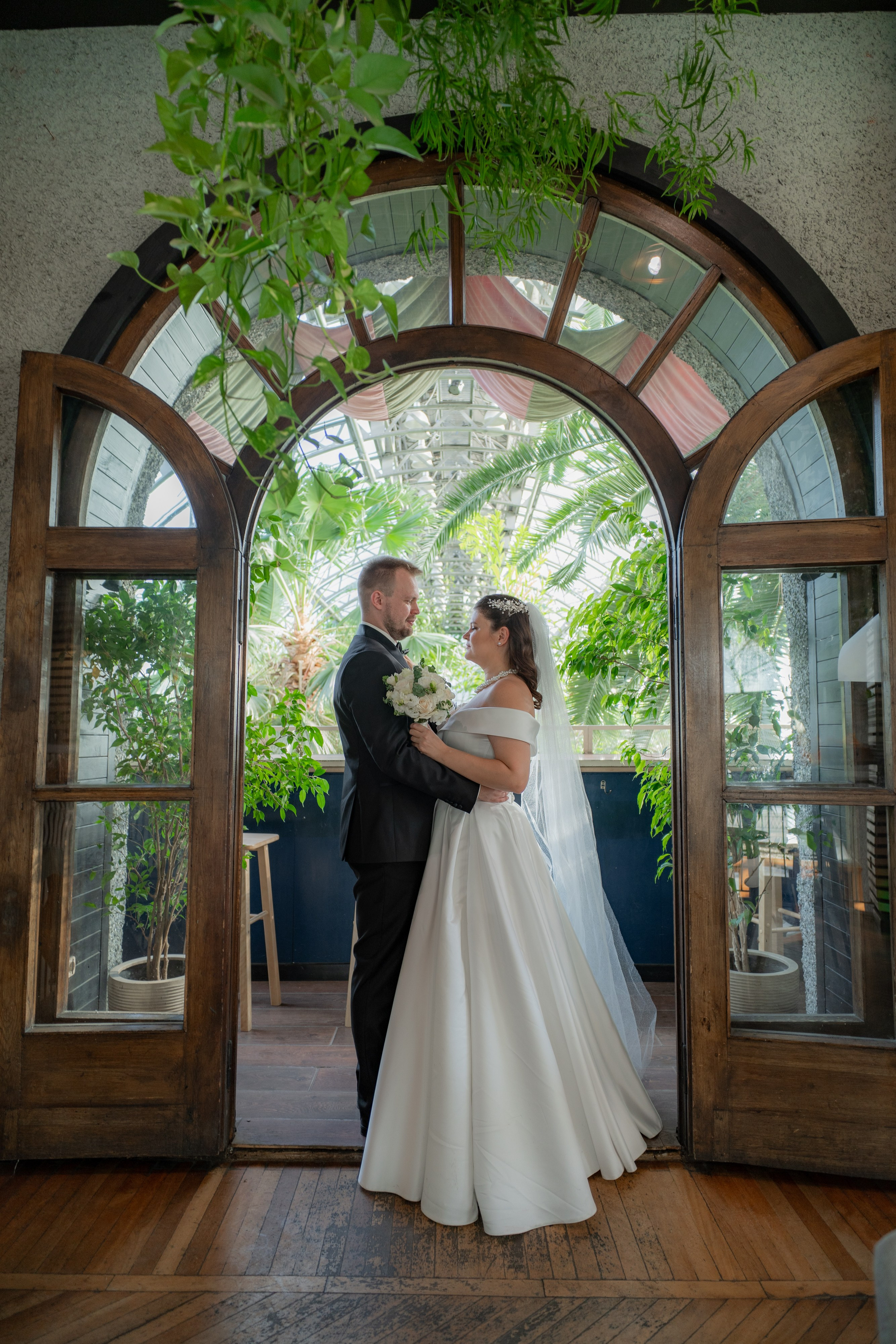 Места для фотосессии зимой в плохую погоду в Санкт-Петербурге. Свадебный фотограф Александр Невский в Санкт-Петербурге