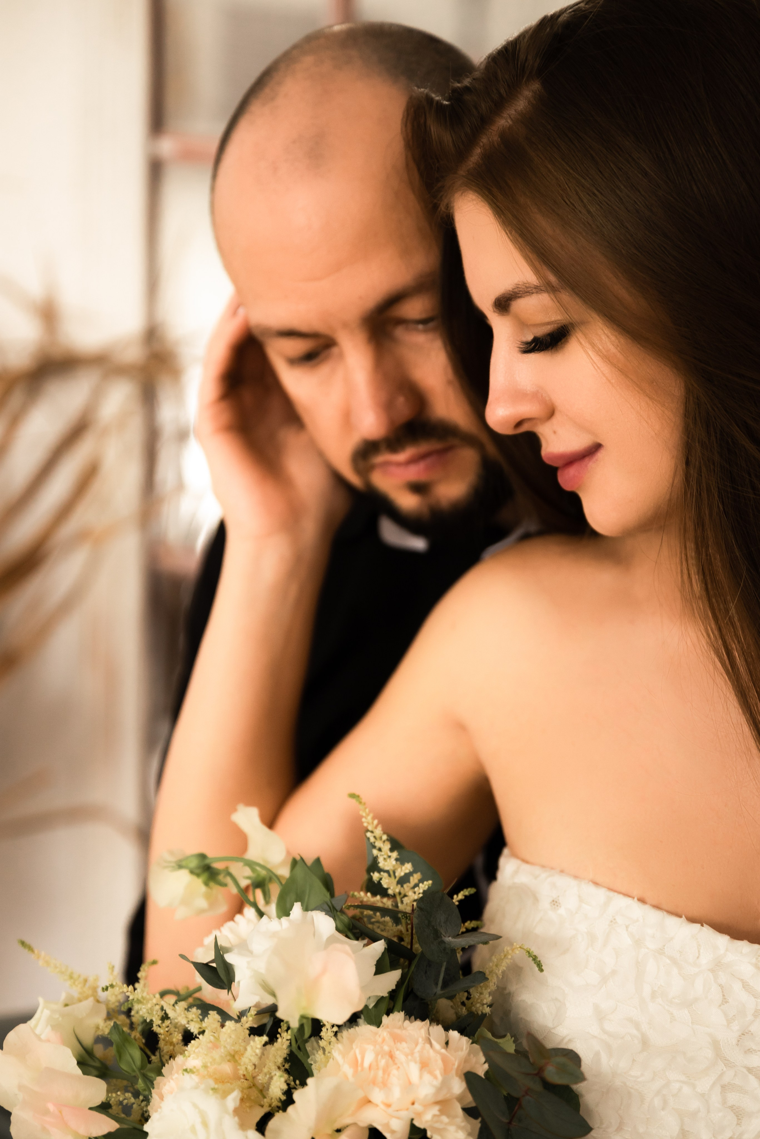 Камерная свадьба в ЗАГСе Текстильщики и в студии. Фотограф Ксения Огородова портфолио