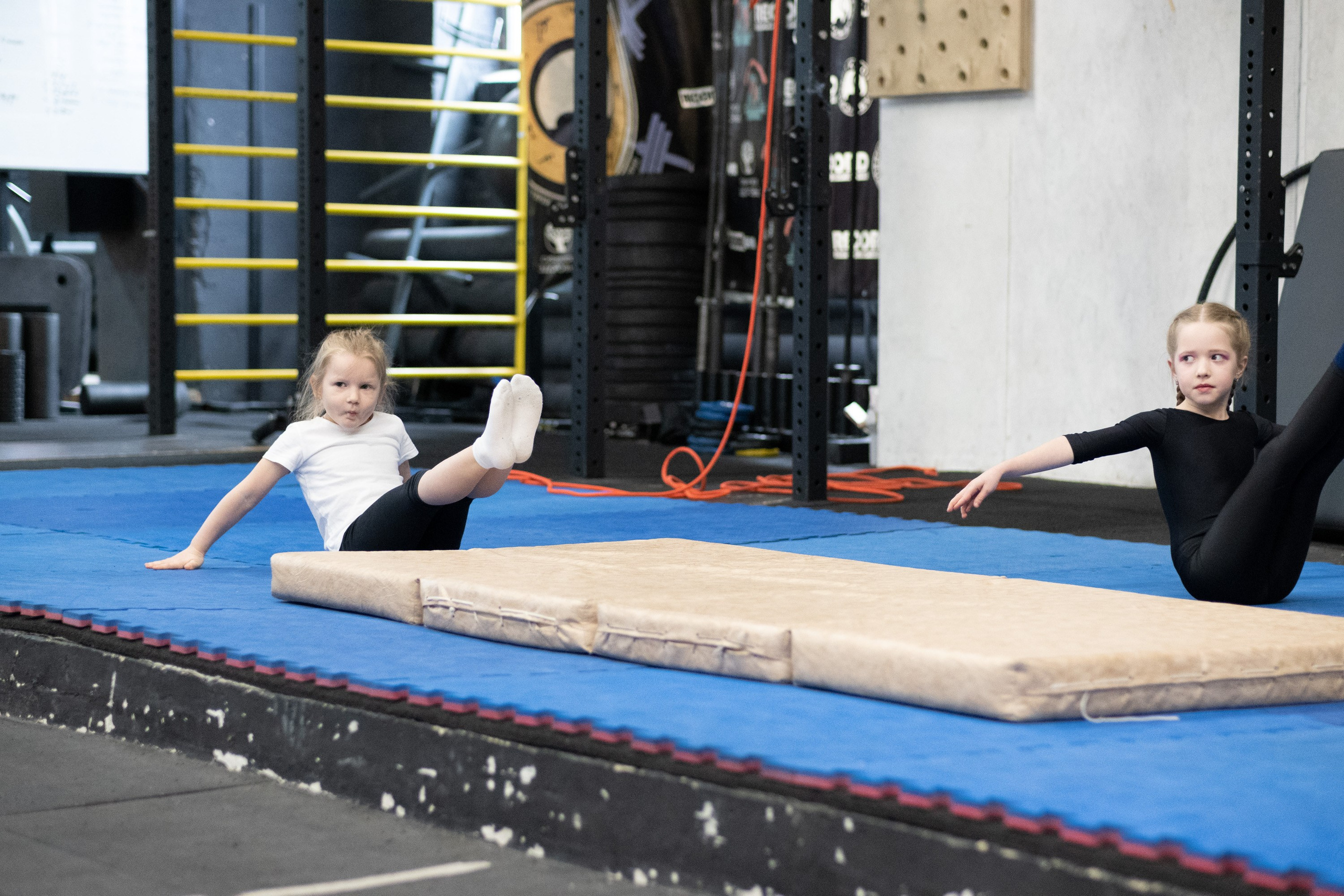 Внутриклубные соревнования по воздушной гимнастике 02.04.23