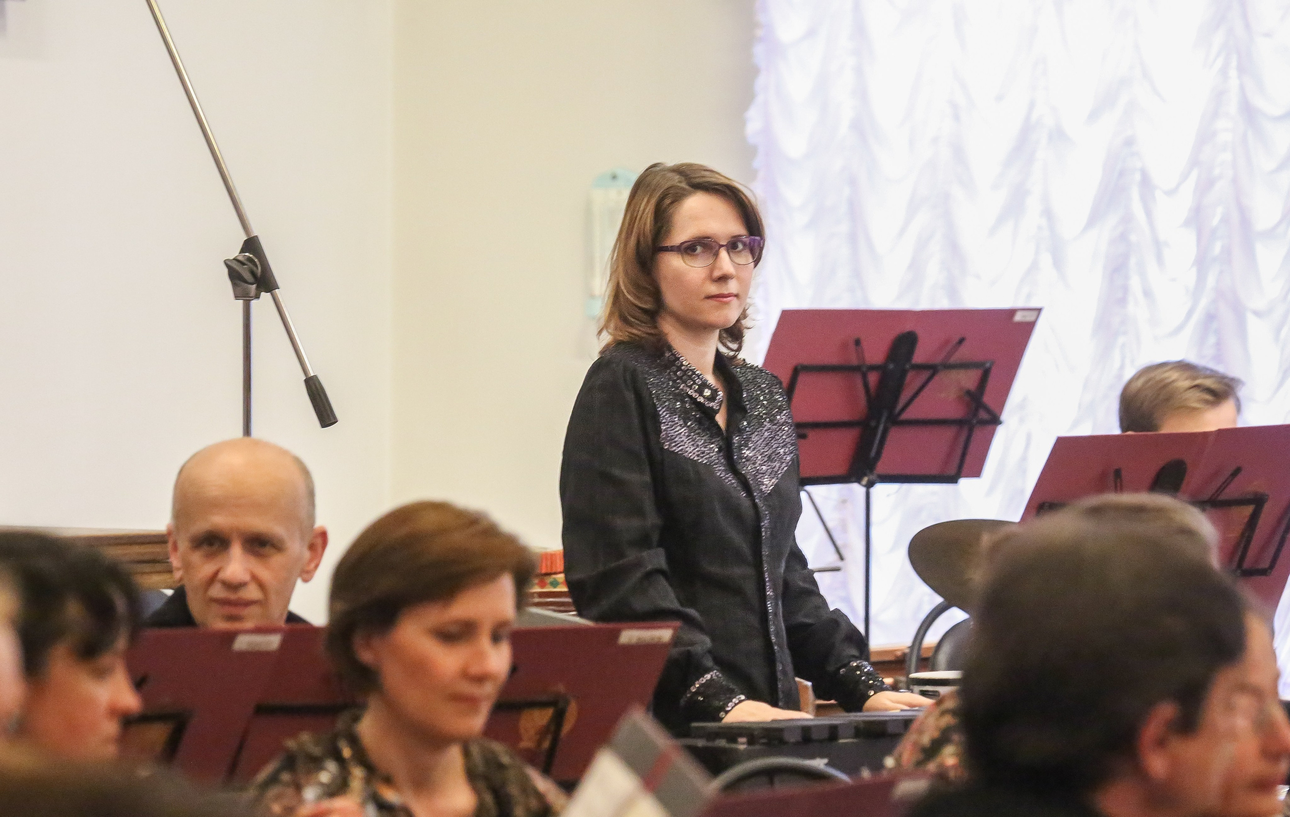 Концерт «Женщинам о женщинах» в галерее Глазунова. Дарья Письменюк / Darya Leitstern — фотограф, музыкант, журналист, путешественник