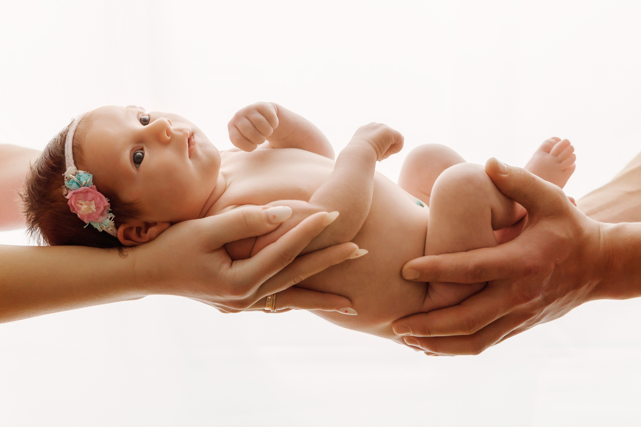 Ньюборн фотосессии в Старом Осколе. Фотостудия для новорожденных в Старом Осколе Гильфановых Юрия и Ольги