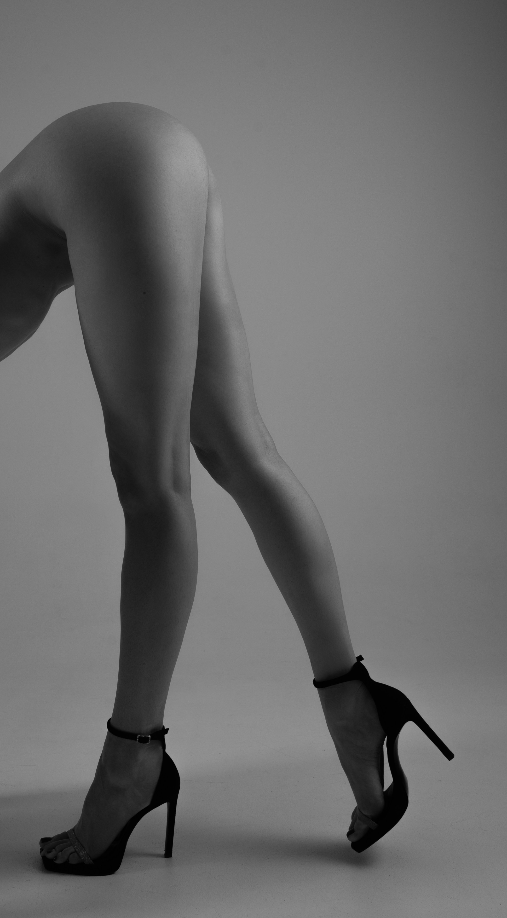 Фотосессия в стиле минимализм. Александр Mr.Brass — фотографирую женский портрет в Москве