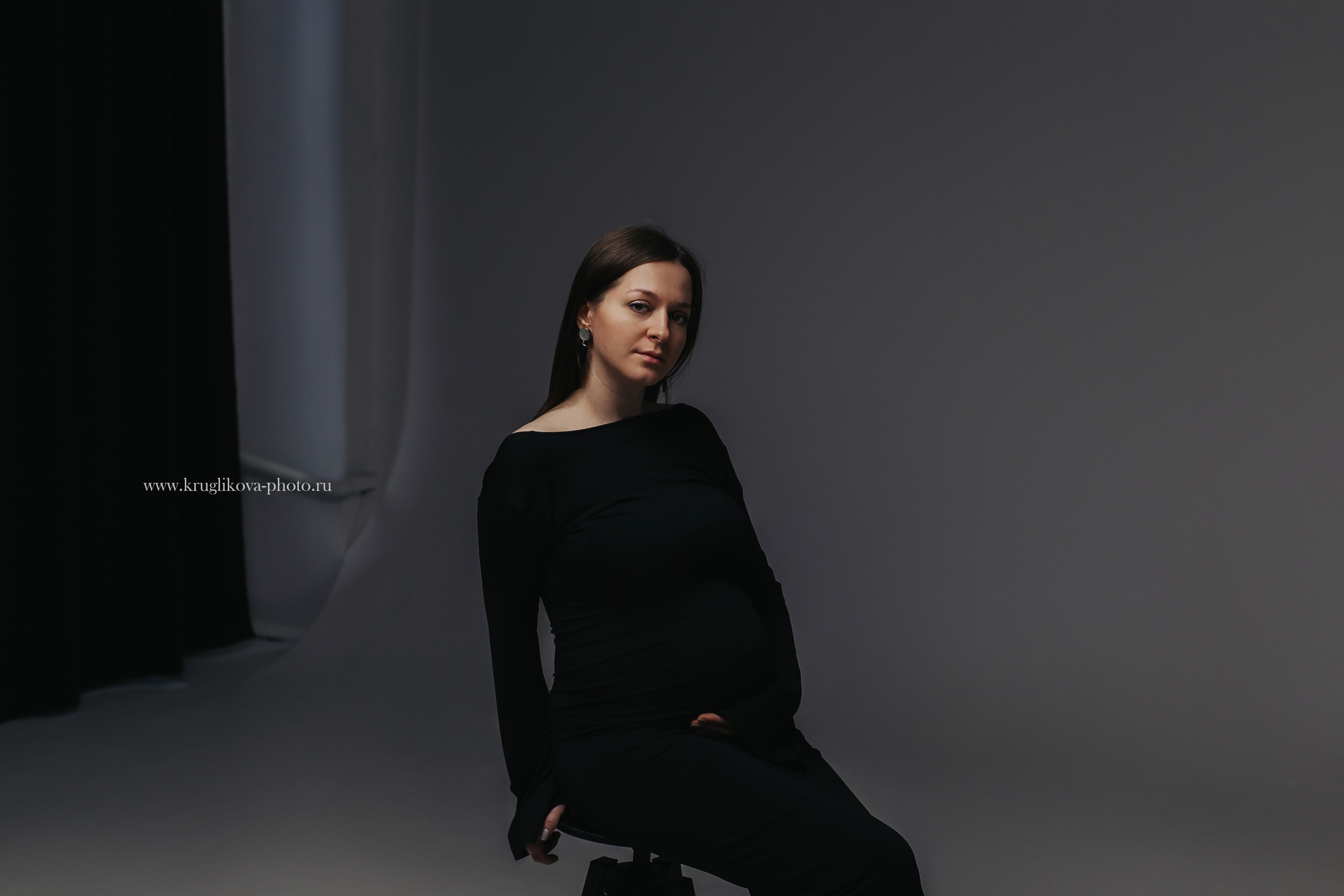 Фотосессия беременности в стиле вог в Сергиевом Посаде. Фотограф новорожденных и детский в Сергиевом Посаде Кругликова Юлия