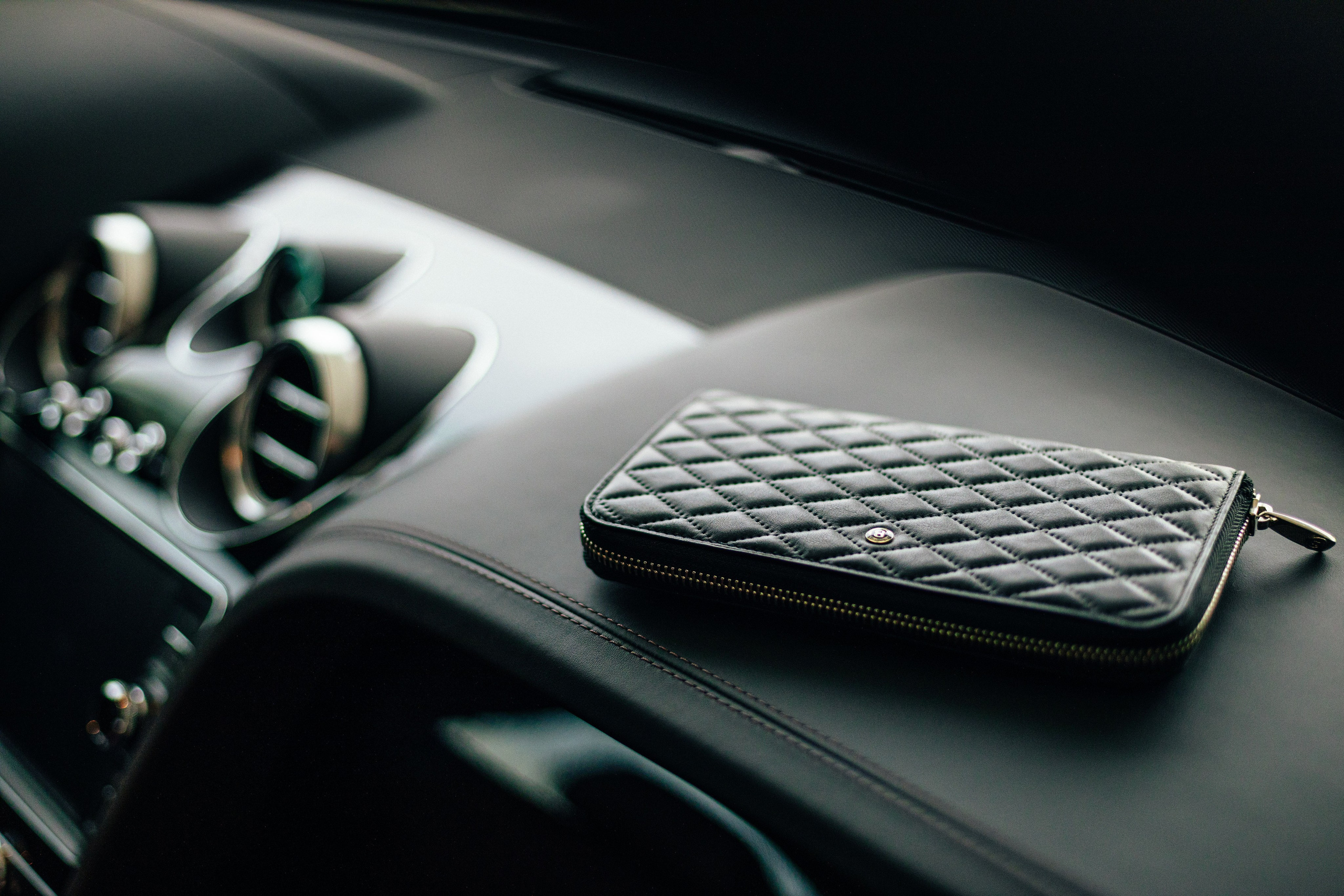 14.06.20 bentley. Руслан Плахтеев