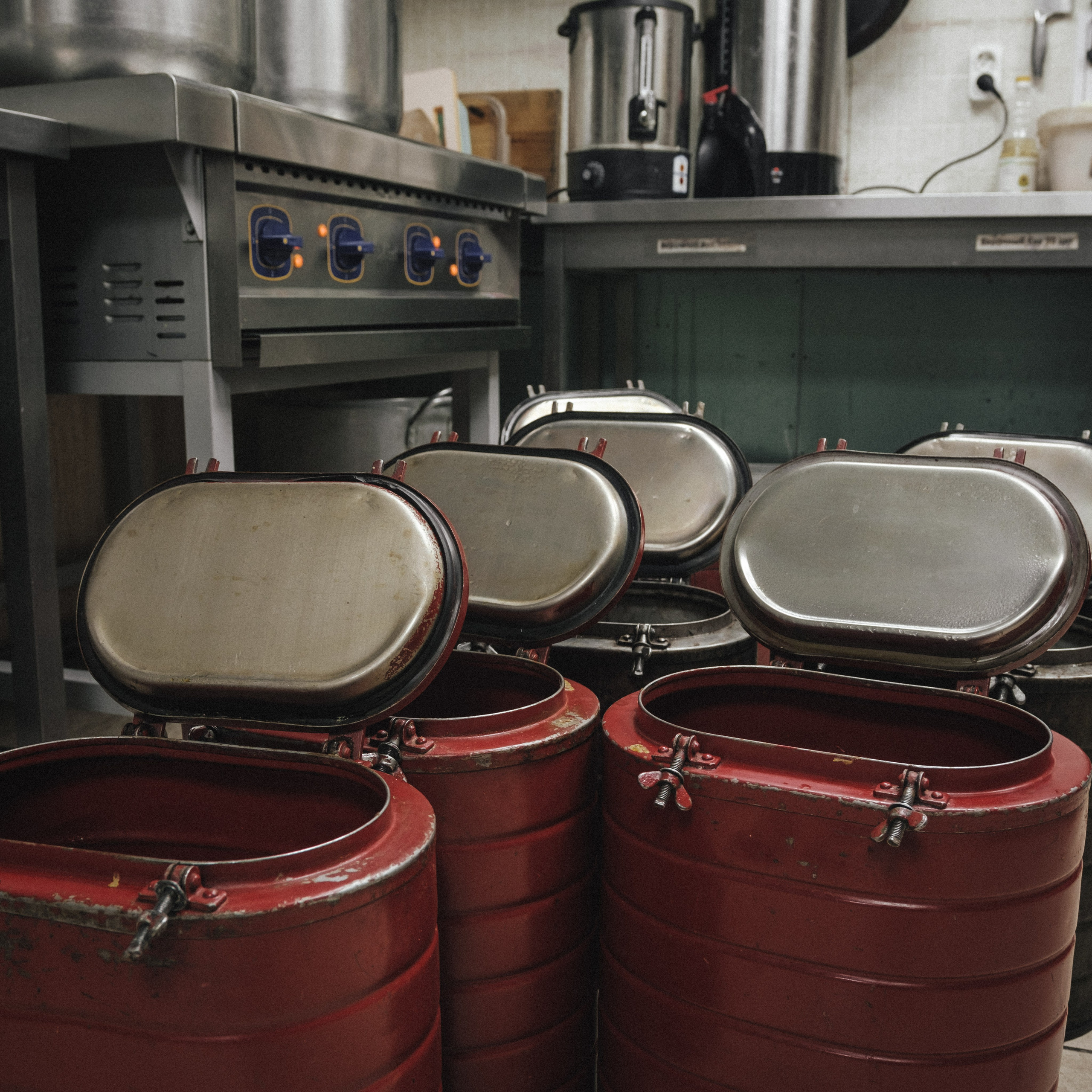 Снова готовка для кормления бездомных. Фотограф в Москве Максим Скоробогатов