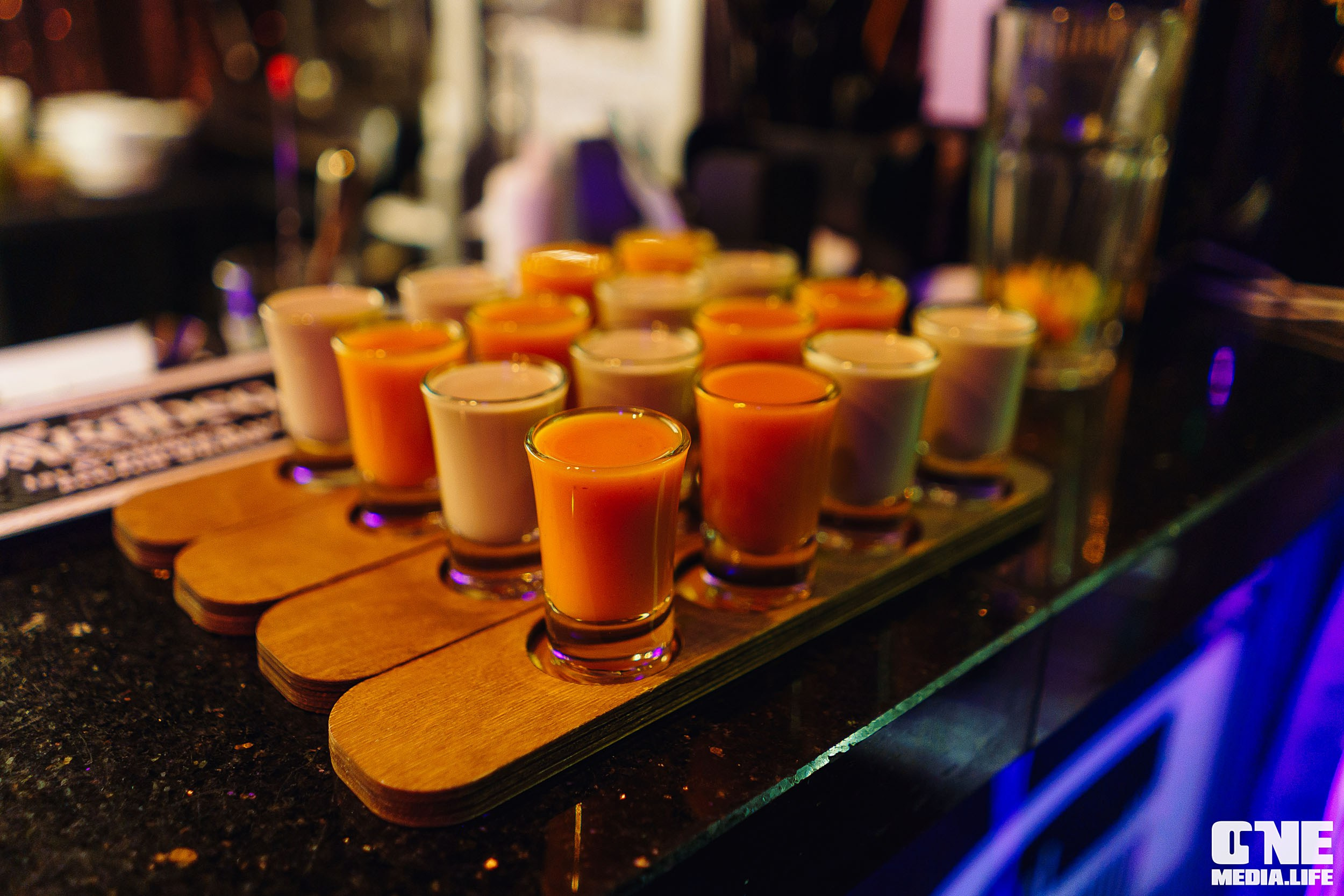 Фоторепортаж из караоке-клуба Эйфория. One Media Life: фоторепортажи, фотоотчеты с мероприятий и заведений