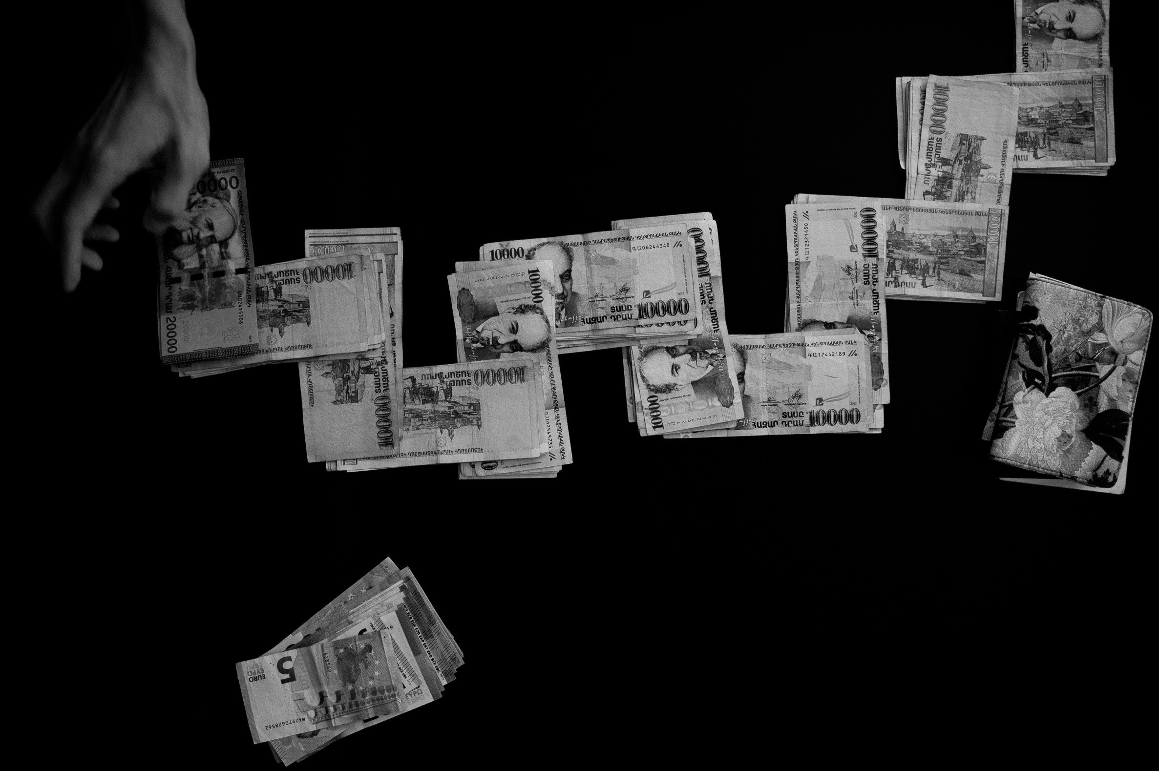 Трогательная свадебная вечеринка в горах Армении. Афина Ефимова. Свадебный фотограф Москва