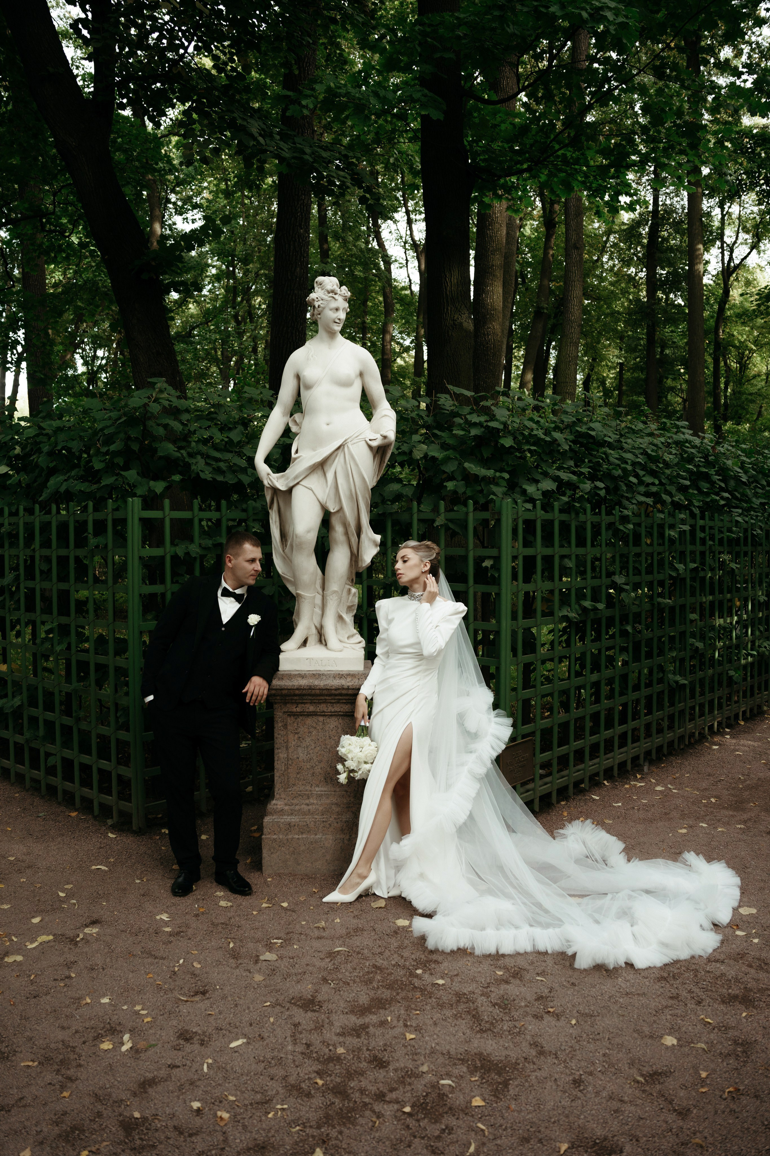 Однажды в летнем саду. Свадебный фотограф в Петербурге Таша Вайб