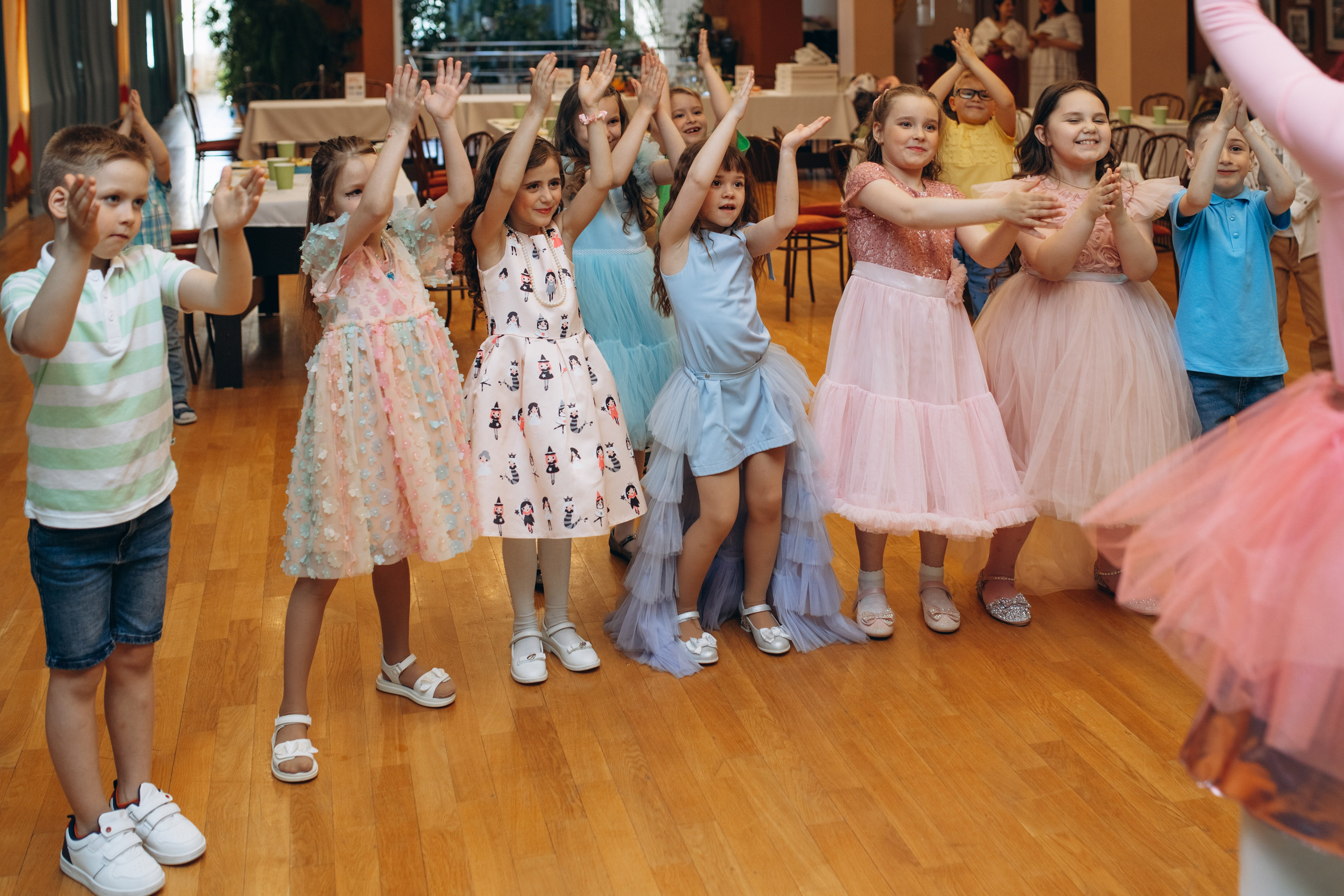 Выпускной в КЦ Рублёво. Фотограф Людмила Оюн